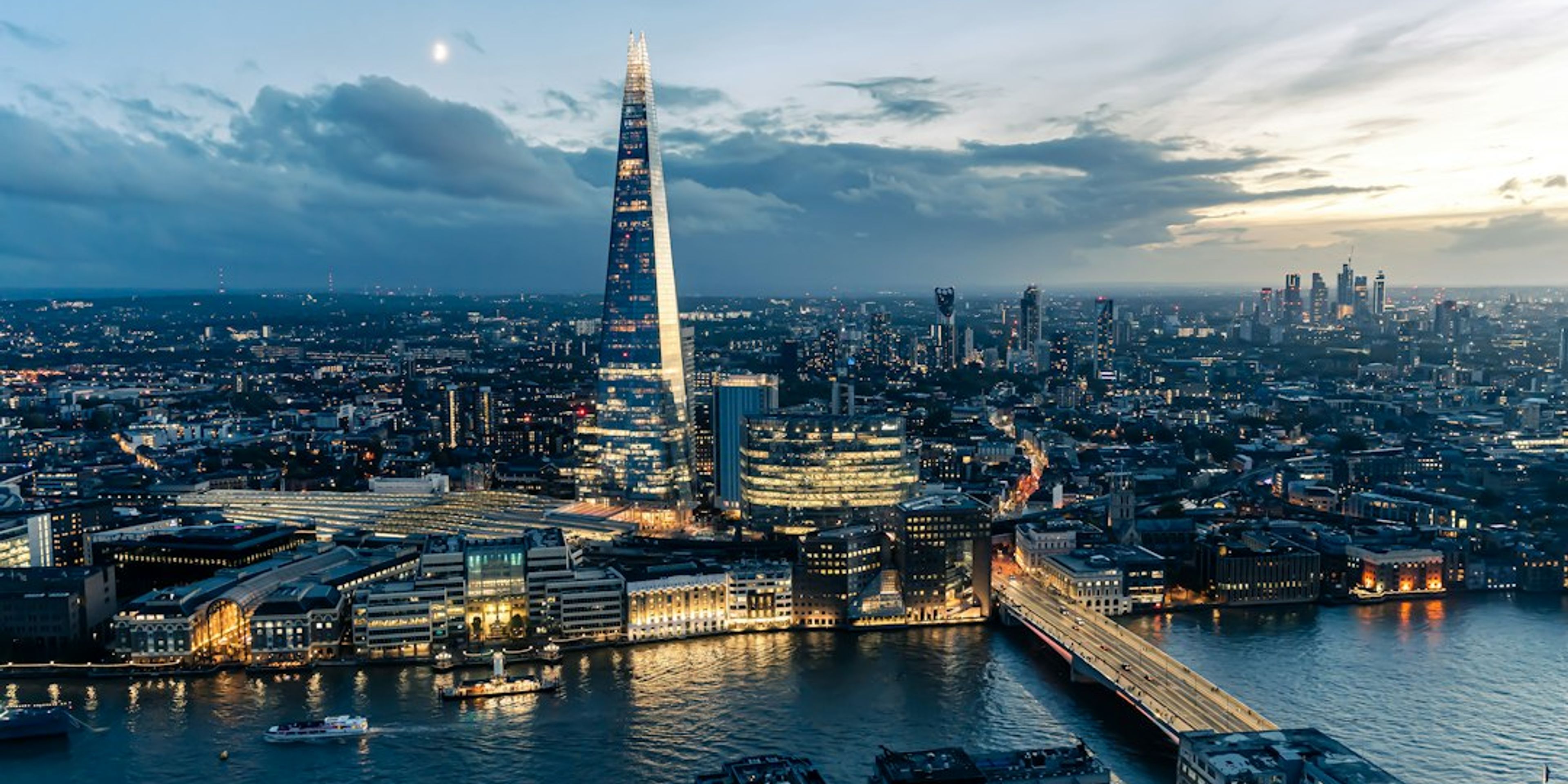 Hotels near Sky Garden