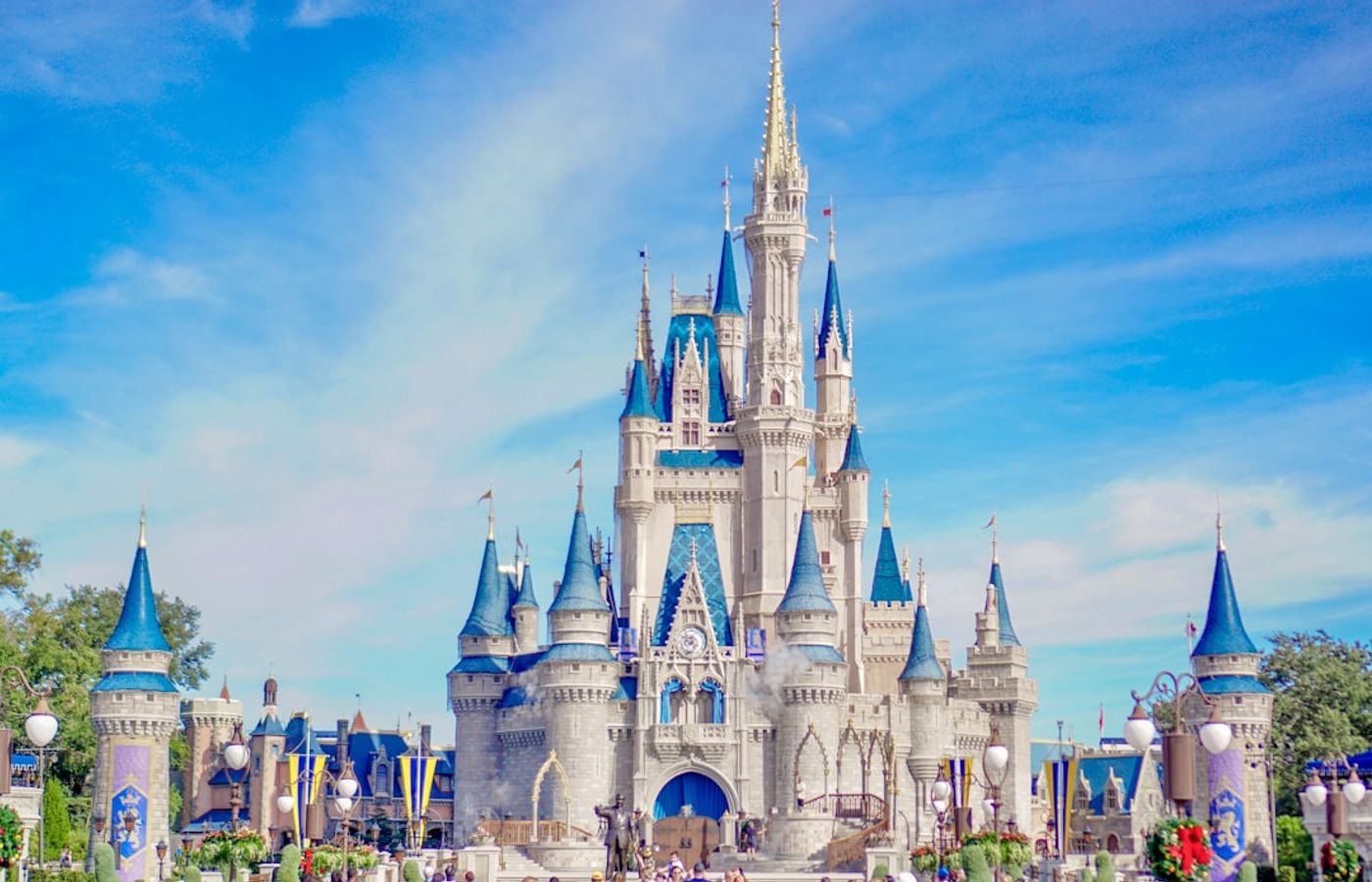Walt Disney World Resort - The Original Theme Park Empire