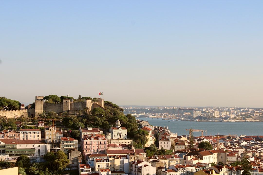 São Jorge Castle - Lisbon's Hilltop Fortress with Panoramic Views