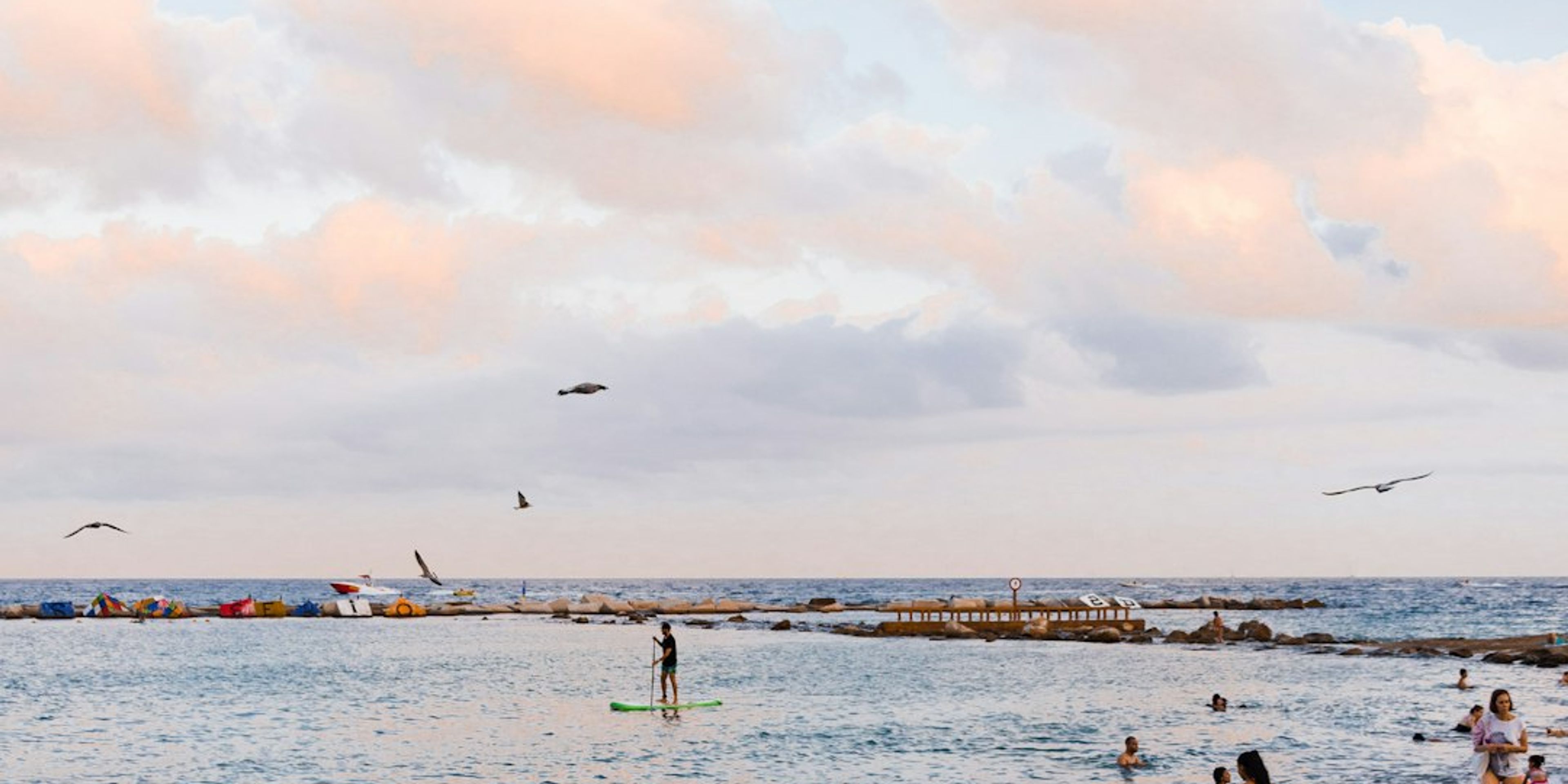 Hotels near Barceloneta Beach