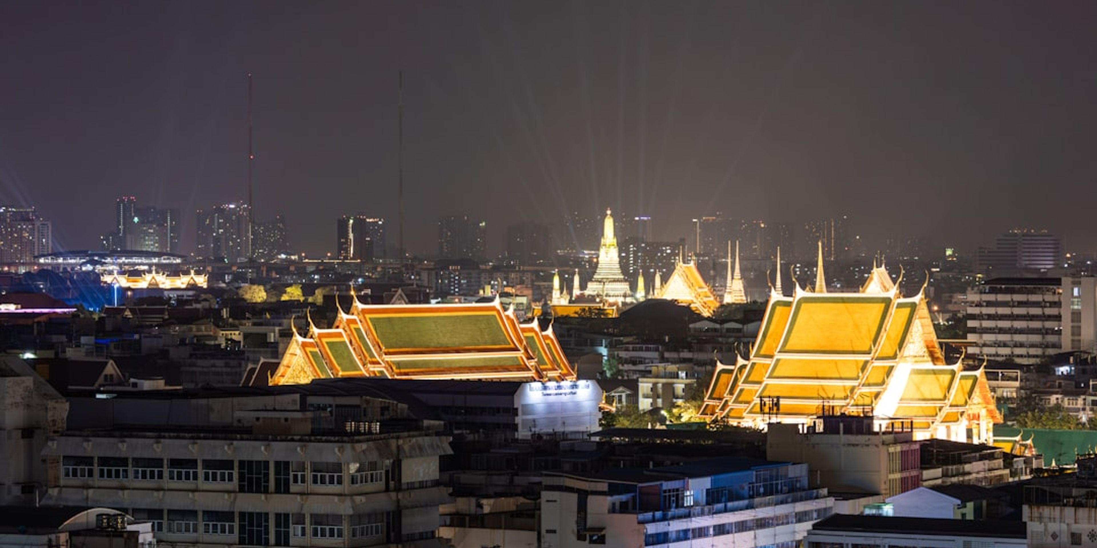 Hotels near Wat Saket