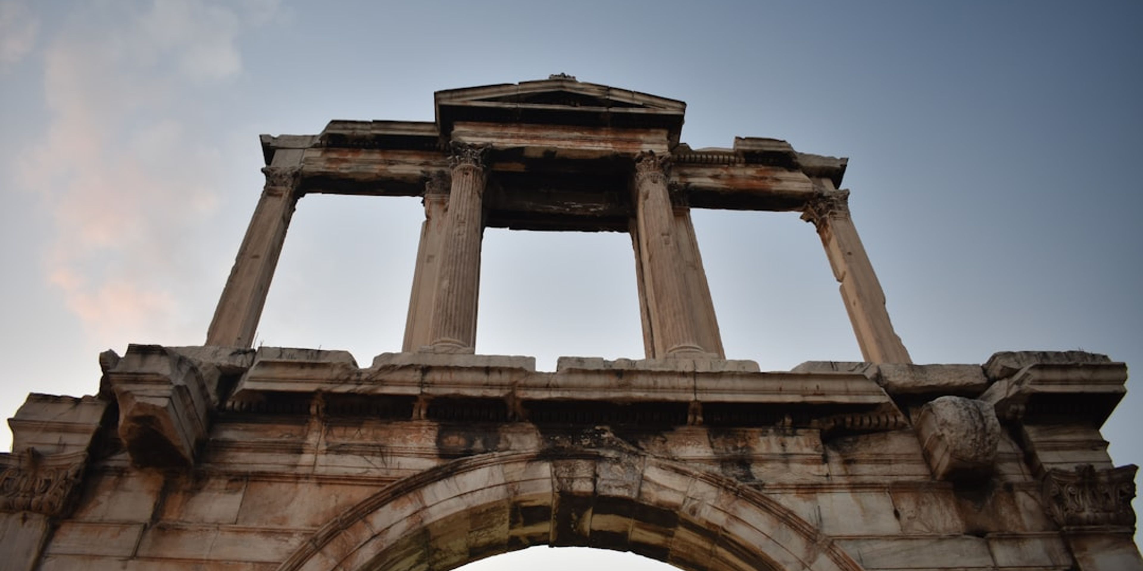 Hotels near Temple of Olympian Zeus and Hadrian's Arch