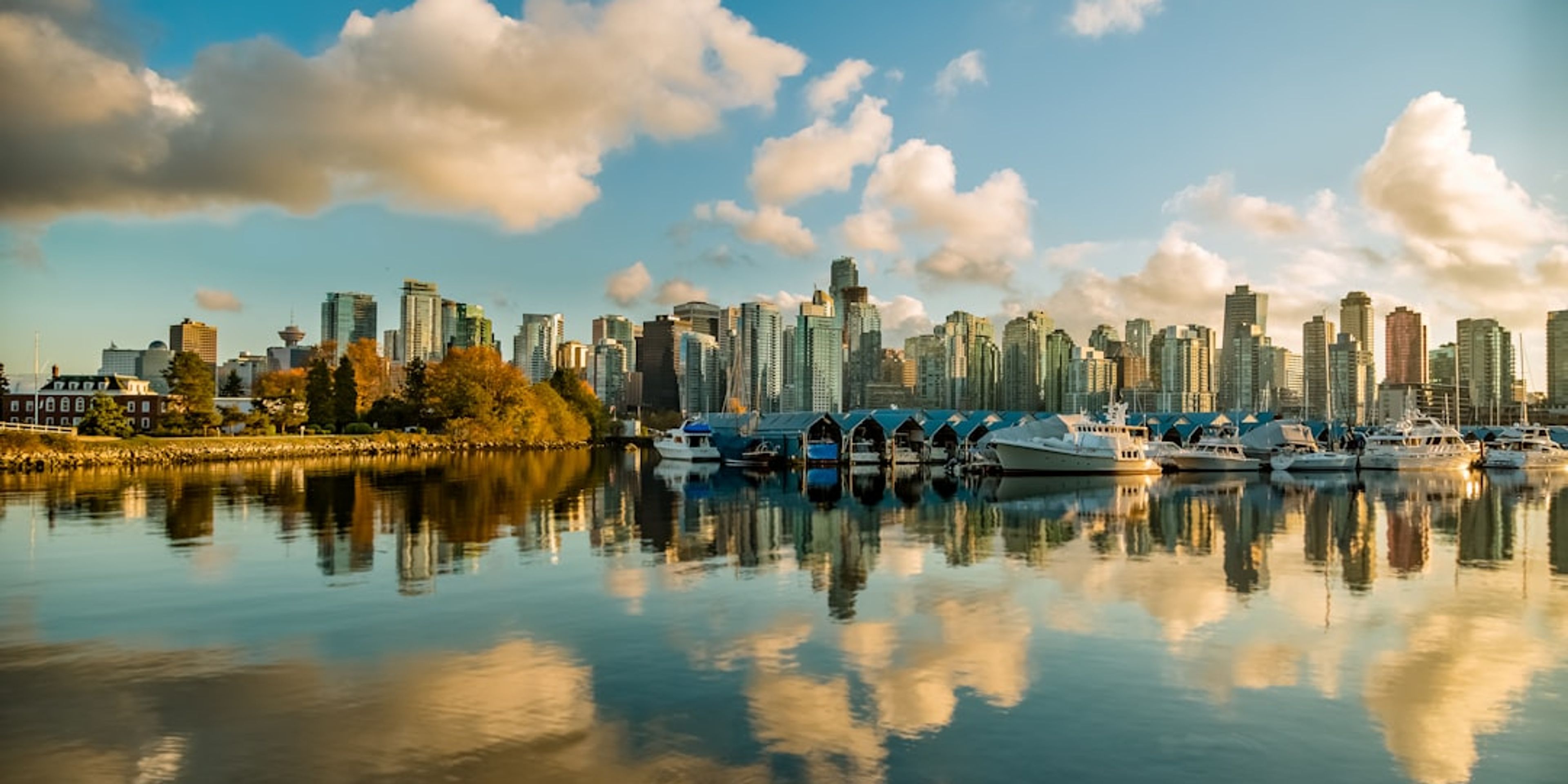 12 Top Places to Visit in Vancouver, Canada