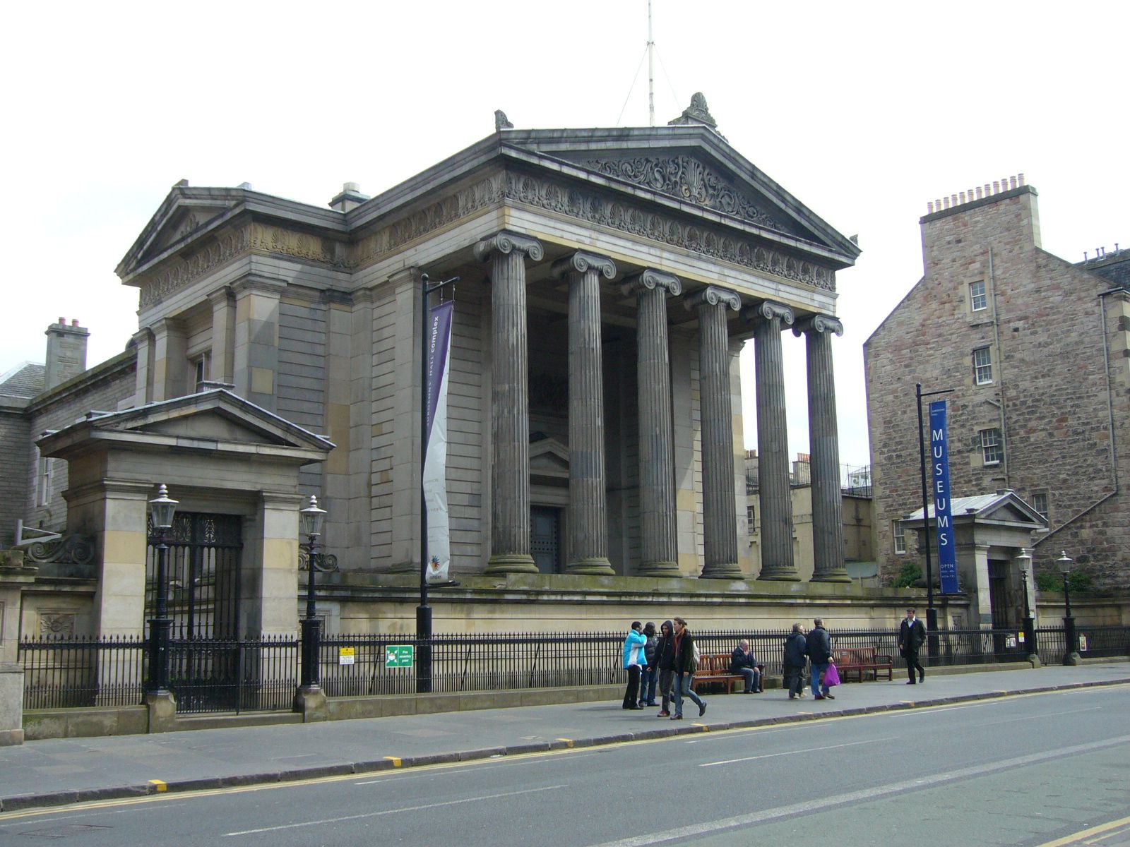 Surgeons' Hall Museums - Burke's Death Mask, and No Timed Ticket Needed