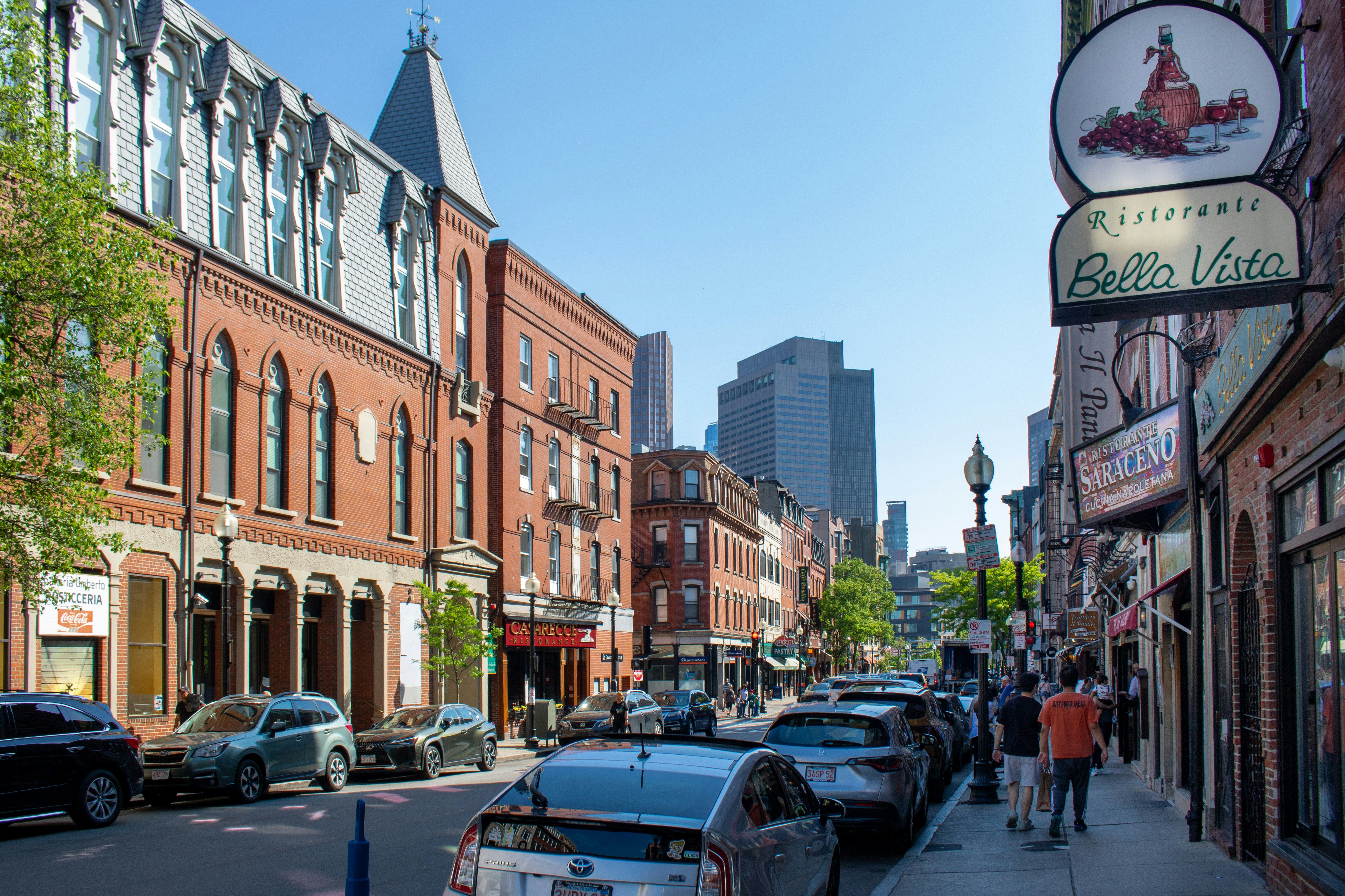 Beacon Hill and Acorn Street - Boston's Most Beautiful Streets