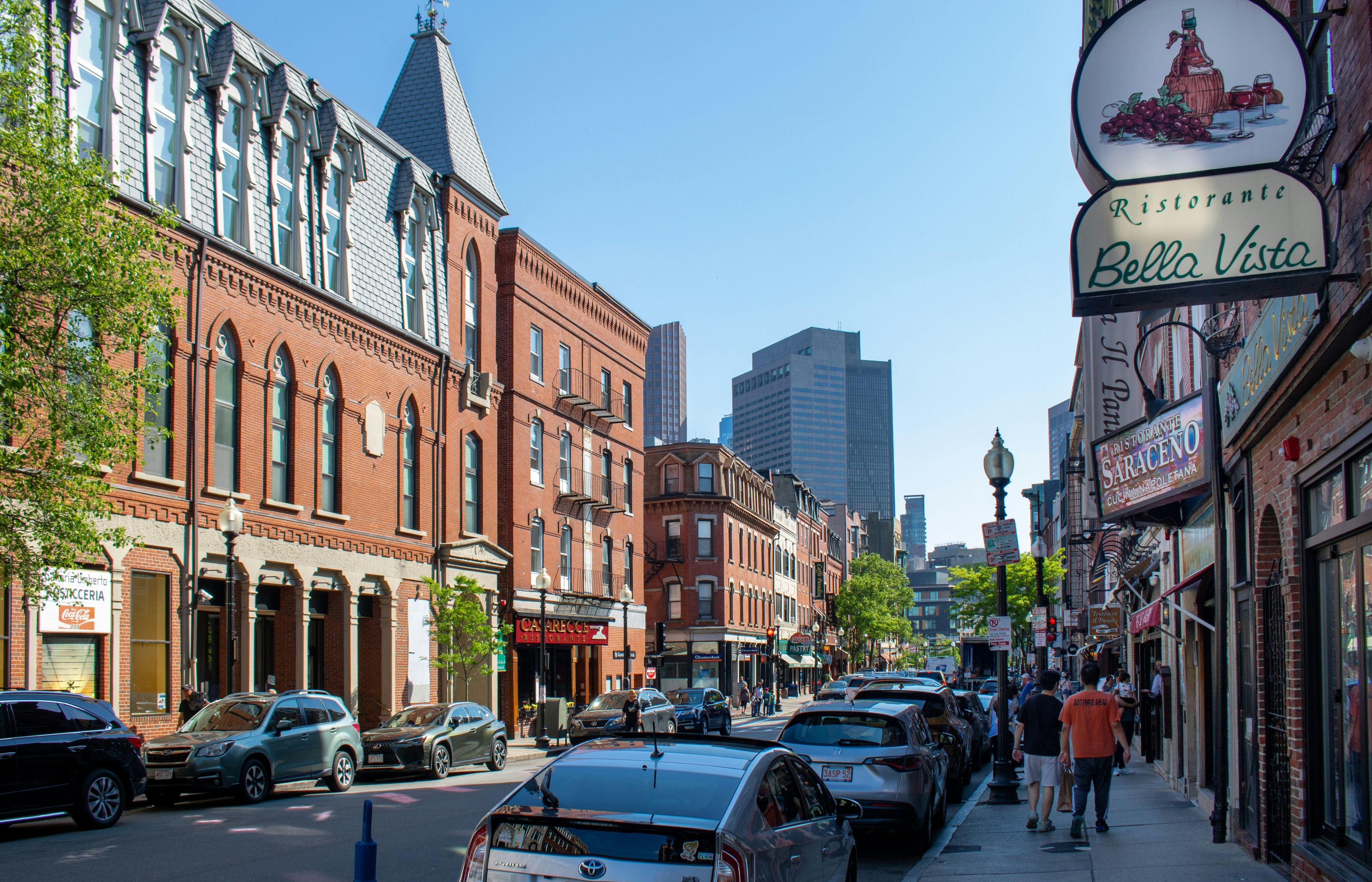 Beacon Hill and Acorn Street - Boston's Most Beautiful Streets