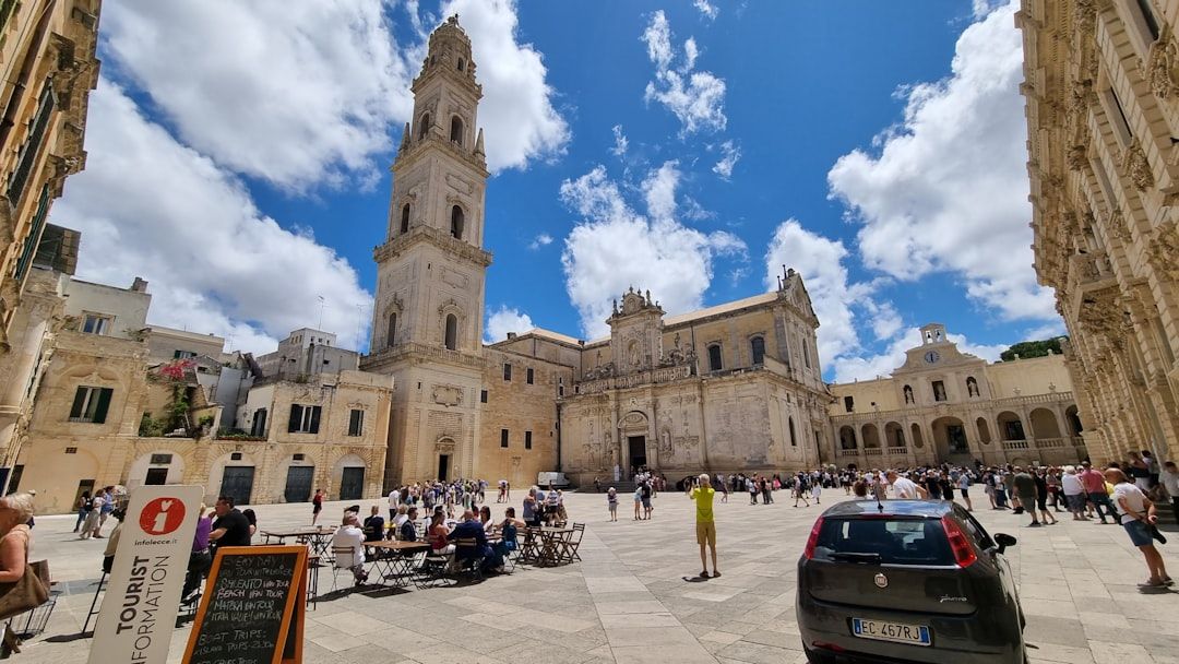 Piazza del Duomo - The Enclosed Baroque Square