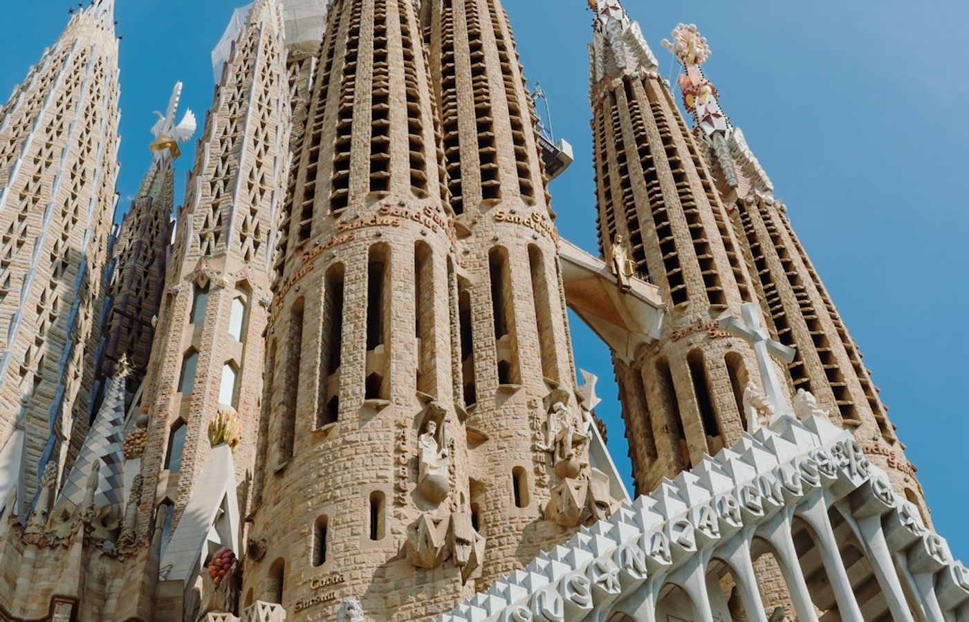 Sagrada Família Basilica - Barcelona's Crown Jewel