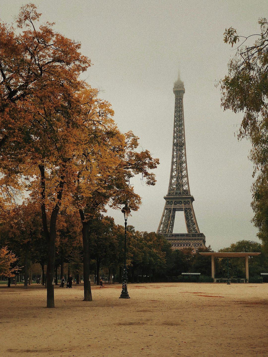 Eiffel Tower - The Queues Disappear in October