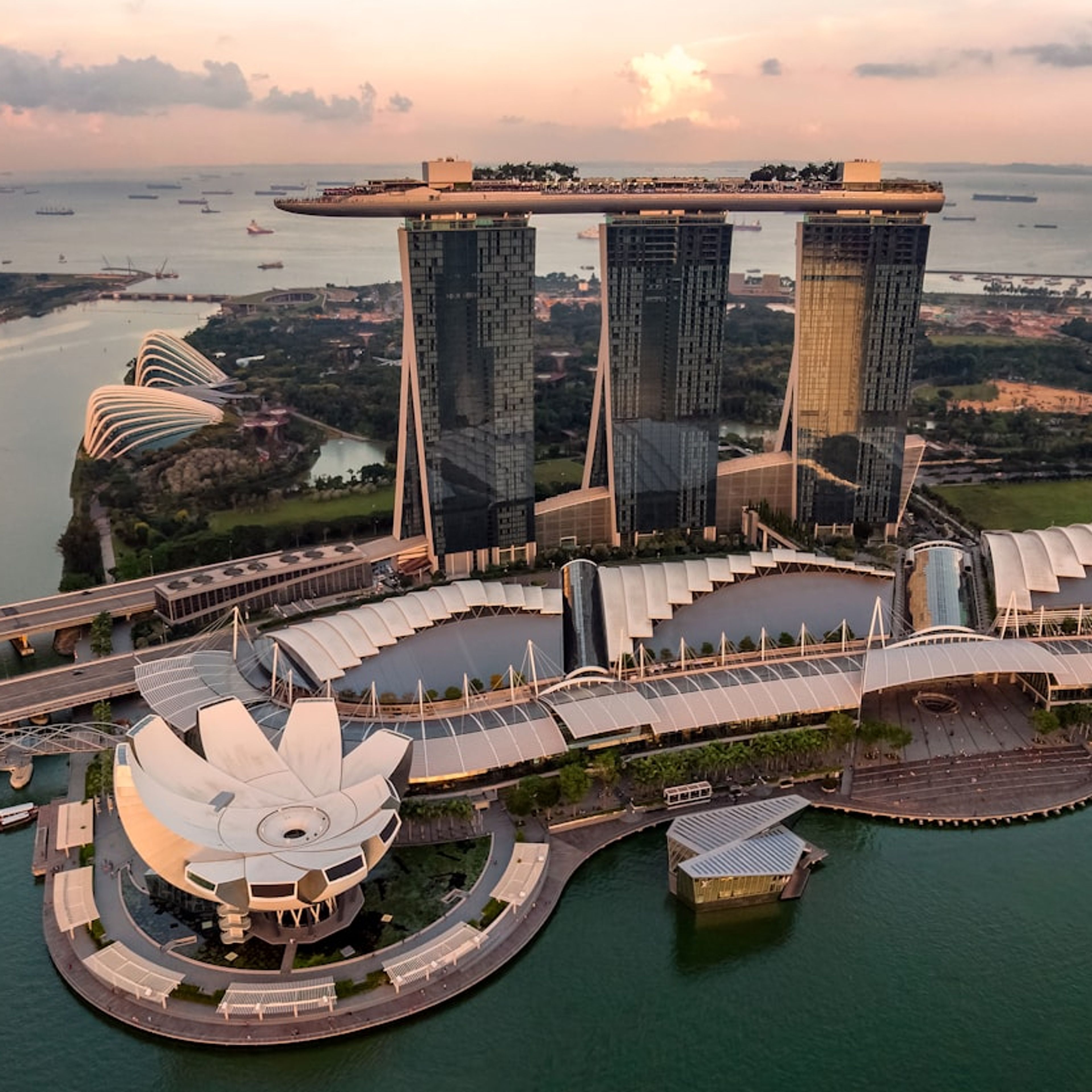 10 Top Places to Visit in Singapore