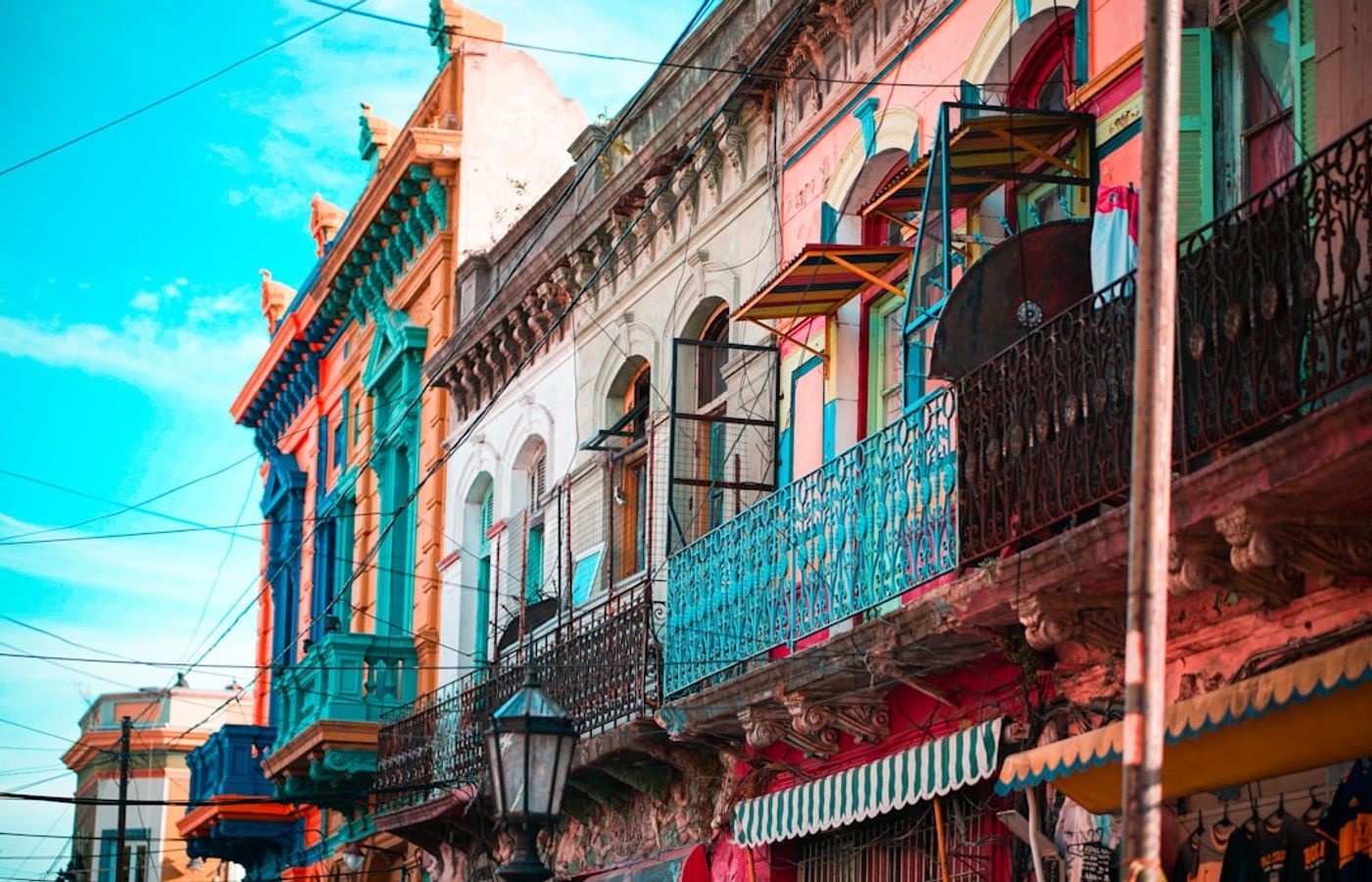 Caminito and La Boca - Painted Houses at the Old Port