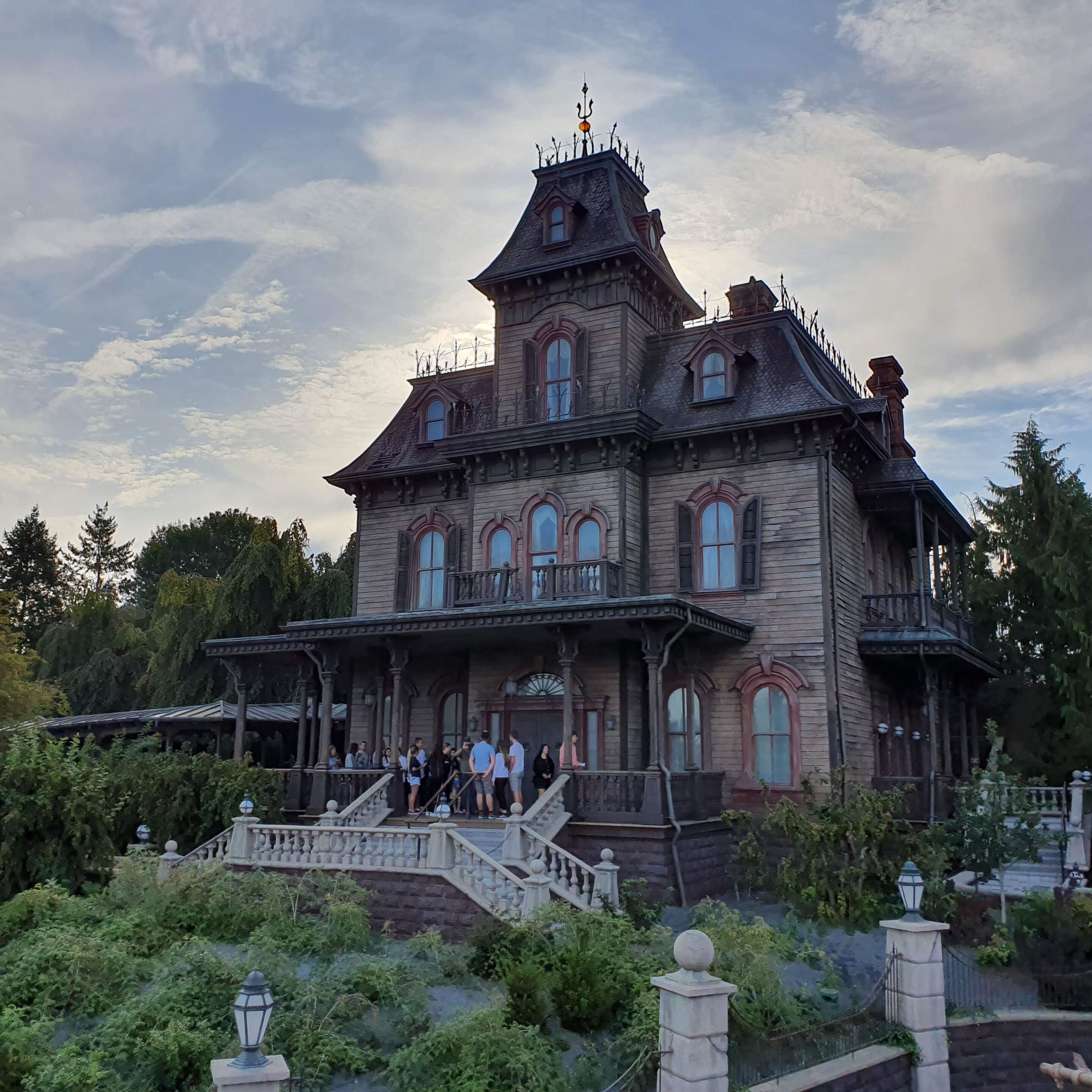 Halloween in Paris 2026: Top Events & Spooky Attractions
