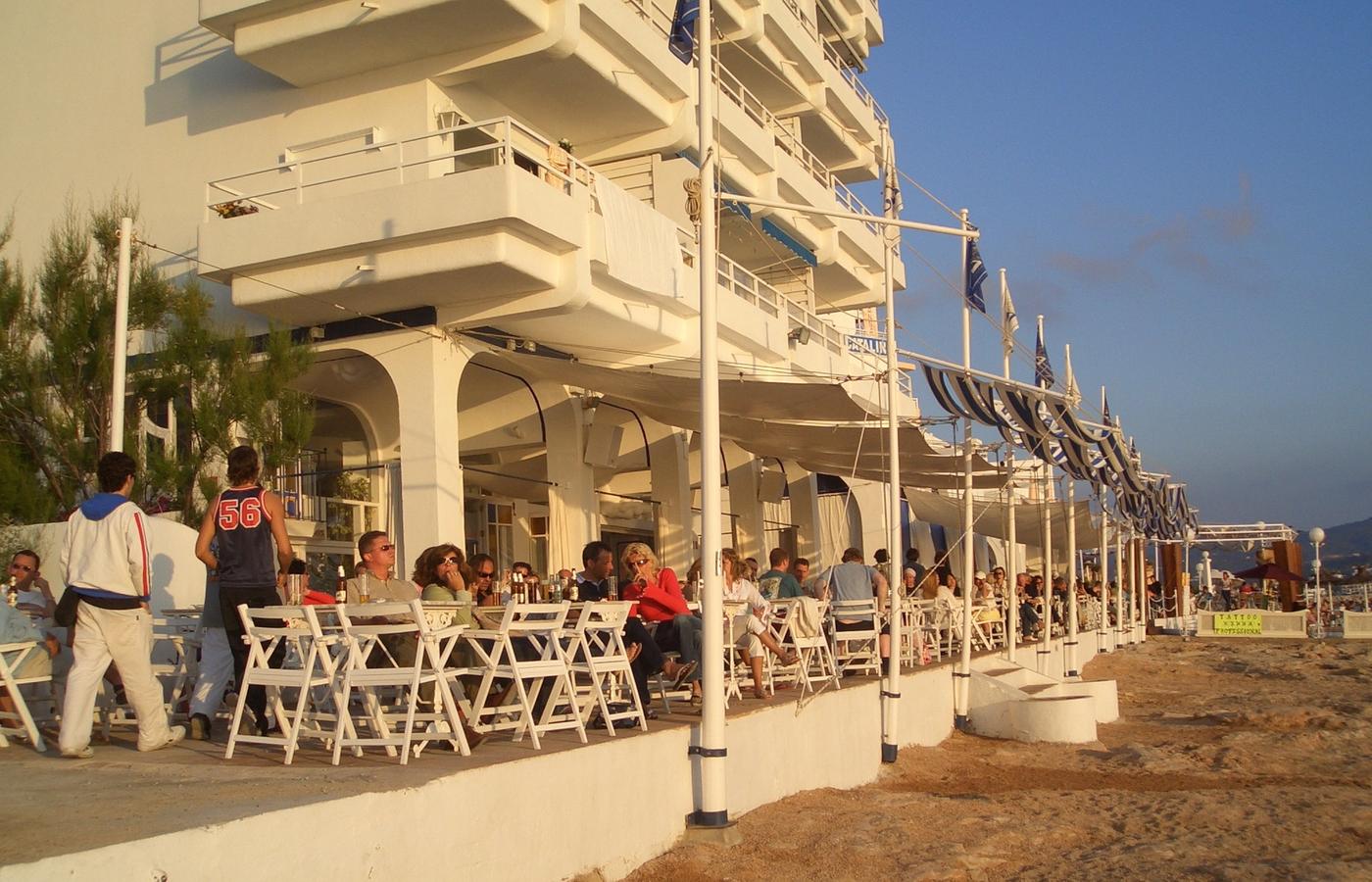 Cafe del Mar - The Original Sunset Strip Bar in San Antonio
