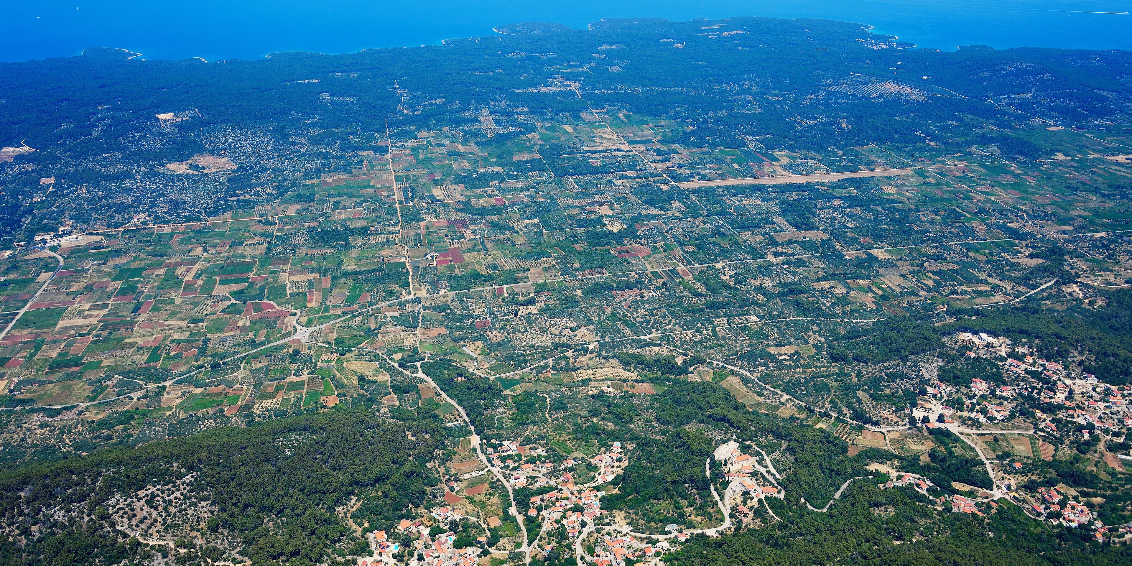 Hotels near Stari Grad and Stari Grad Plain