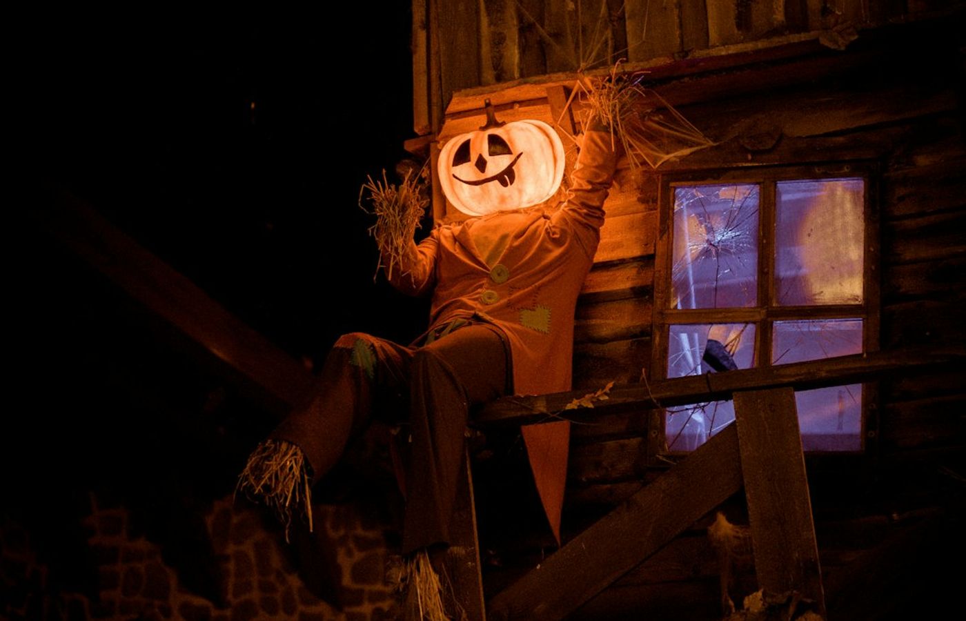 Blood Manor - Tribeca's Big Haunted House