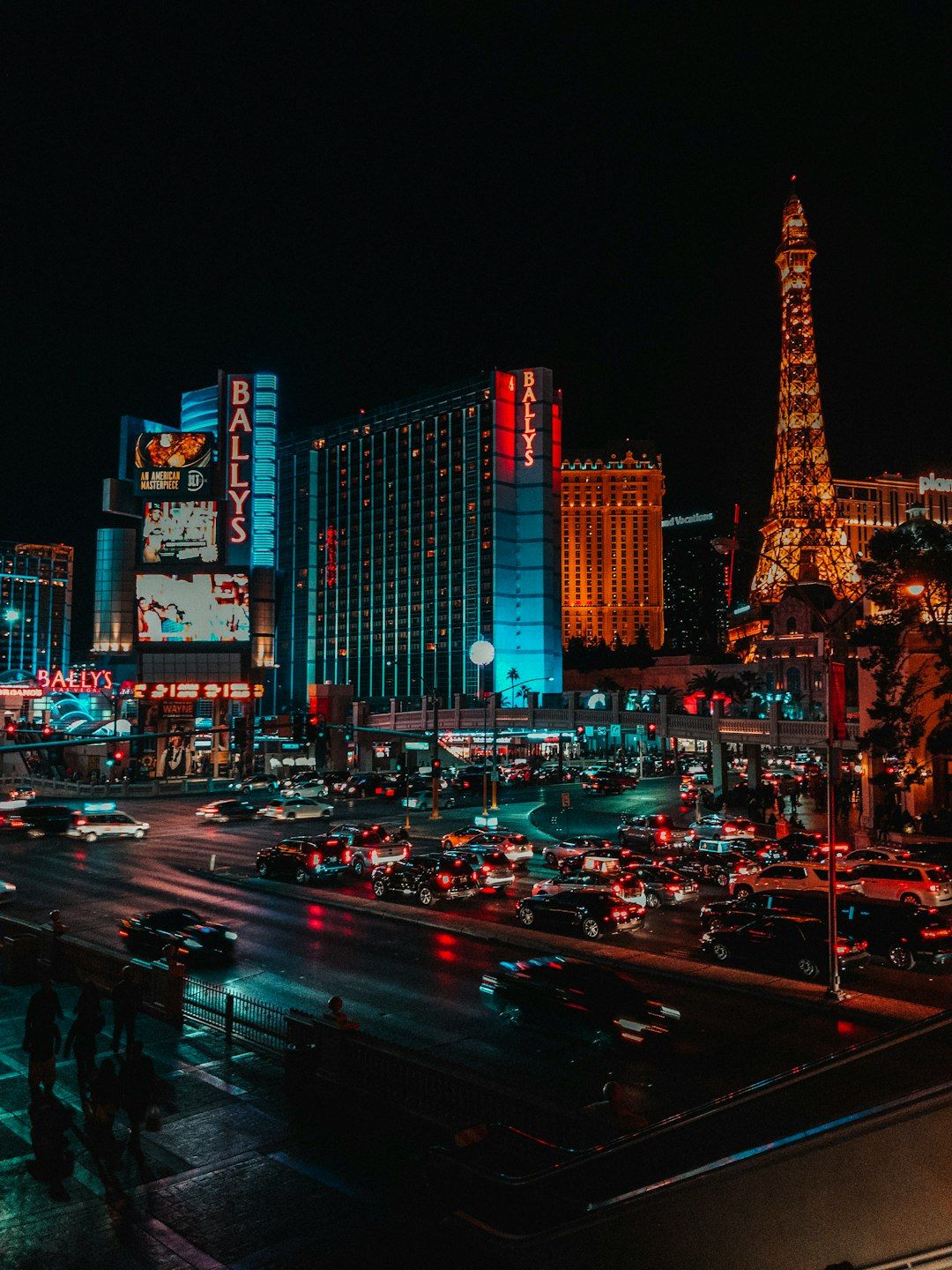 5 Best Things to Do in Las Vegas During the F1 Grand Prix