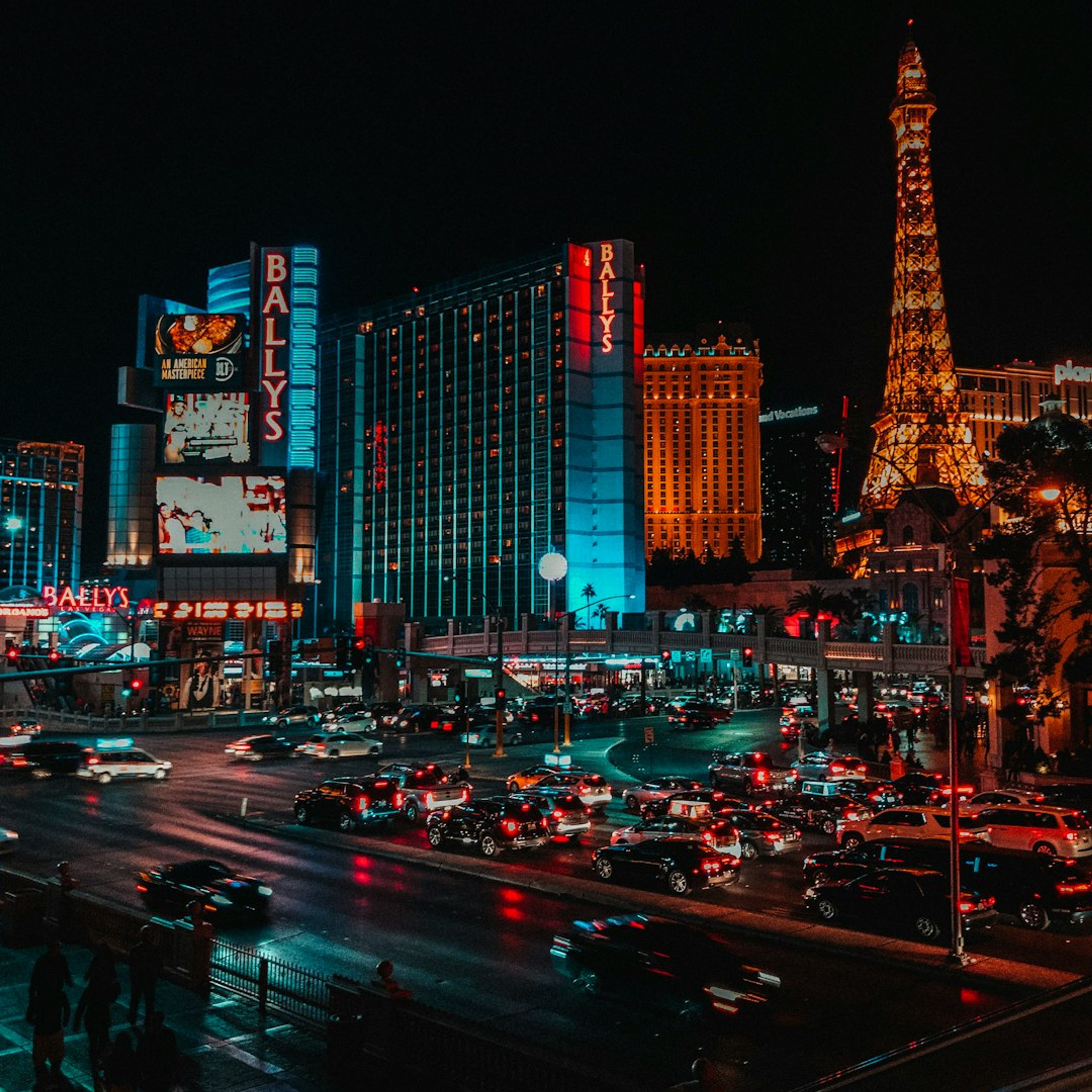 5 Best Things to Do in Las Vegas During the F1 Grand Prix
