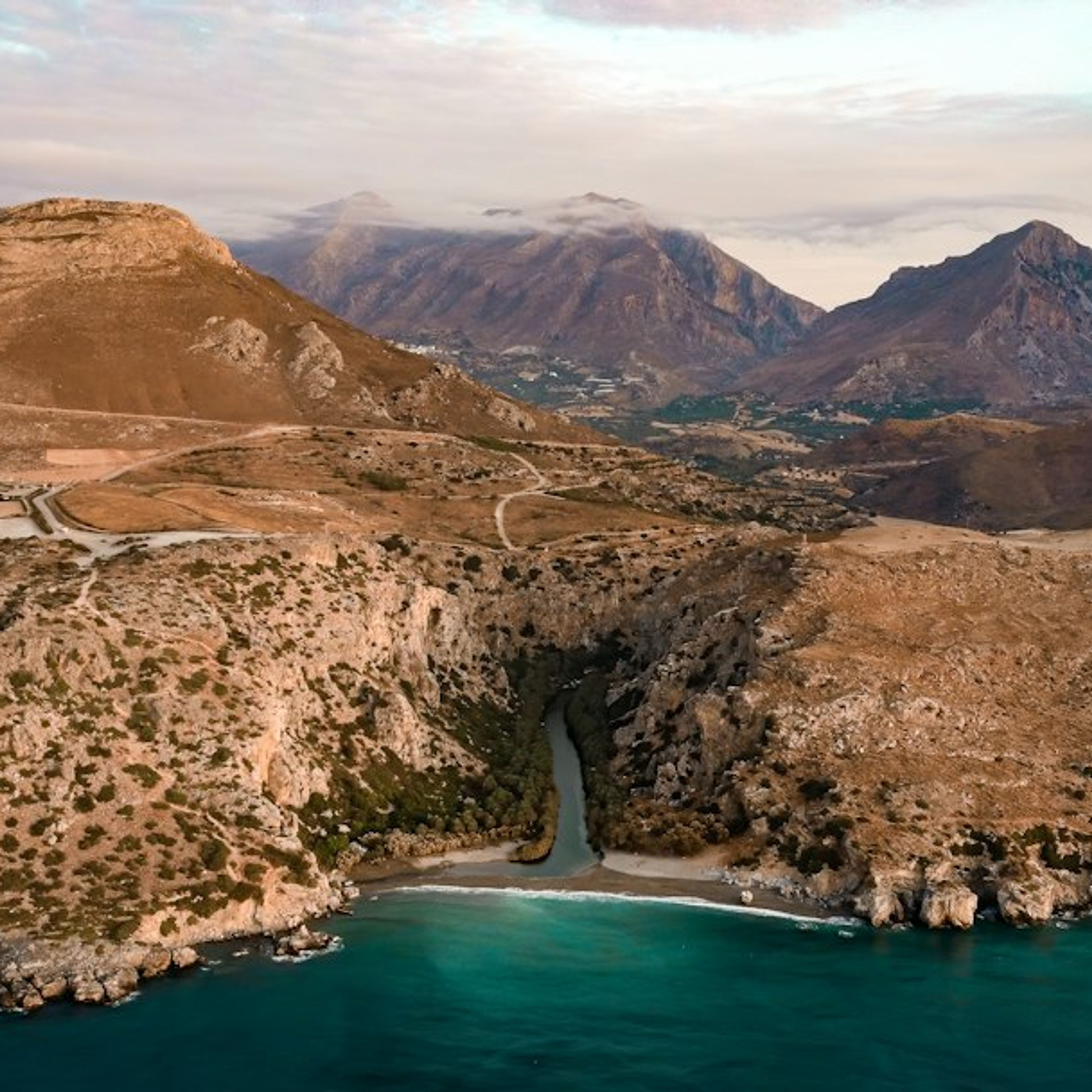 5 Best Autumn Hikes in Crete