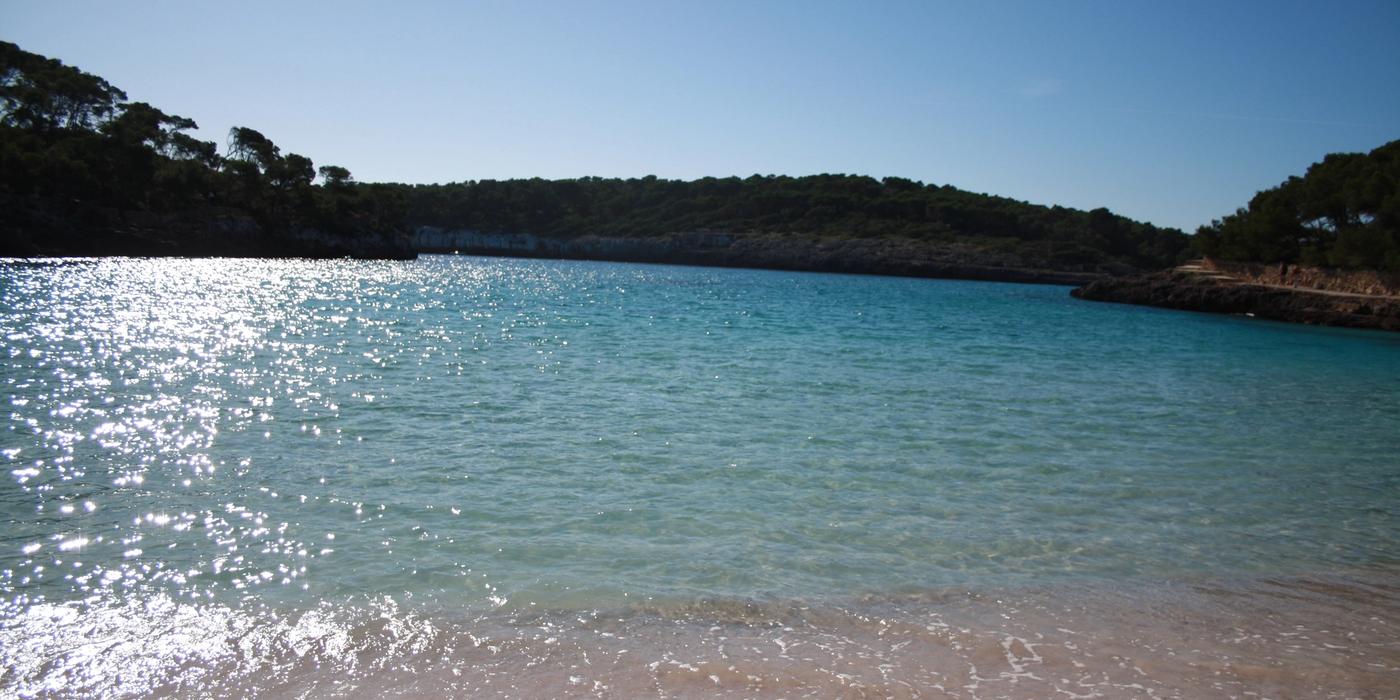 Hotels near Cala Mondrago
