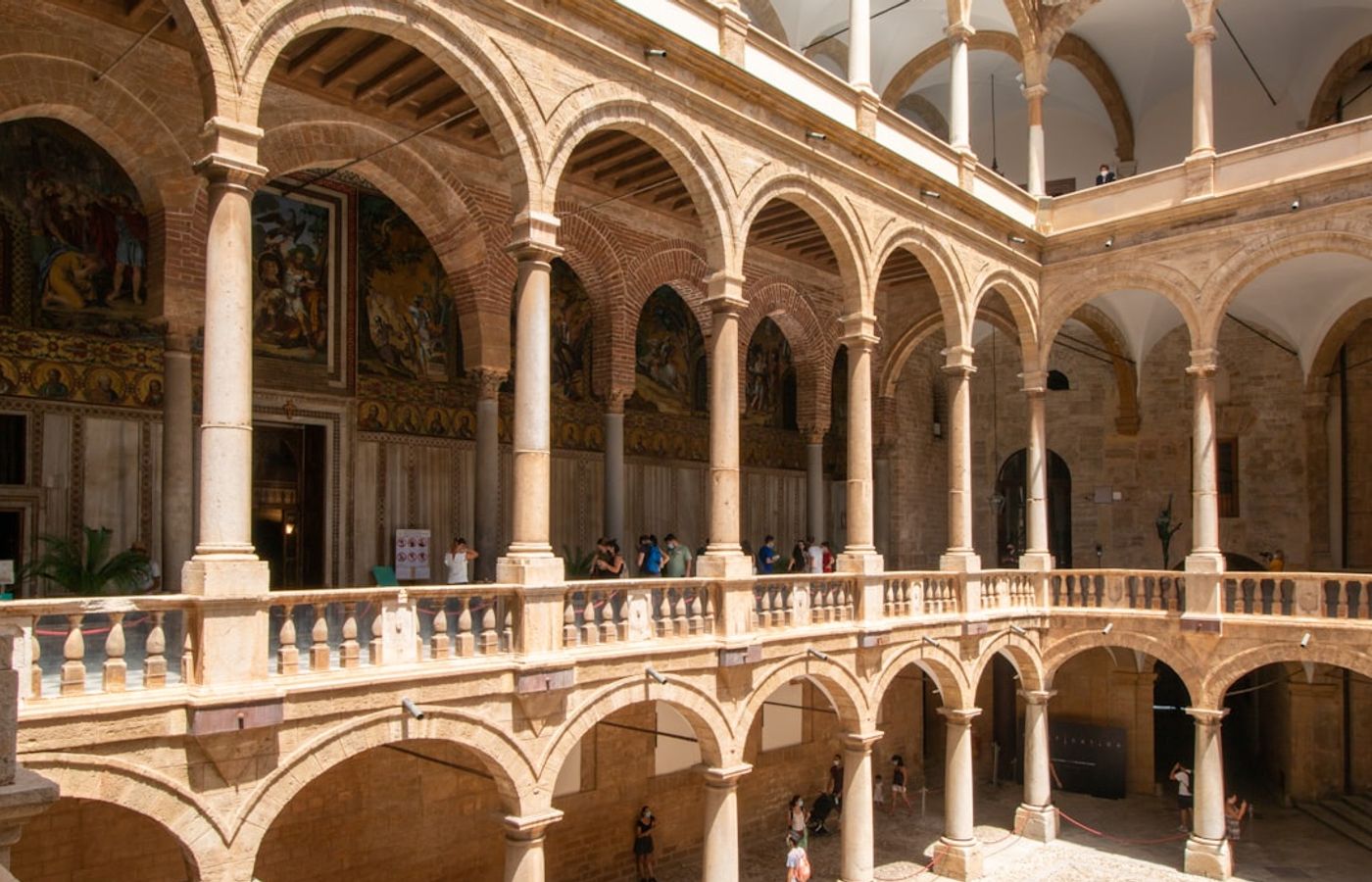 Norman Palace & Palatine Chapel - Palermo's Golden Masterpiece