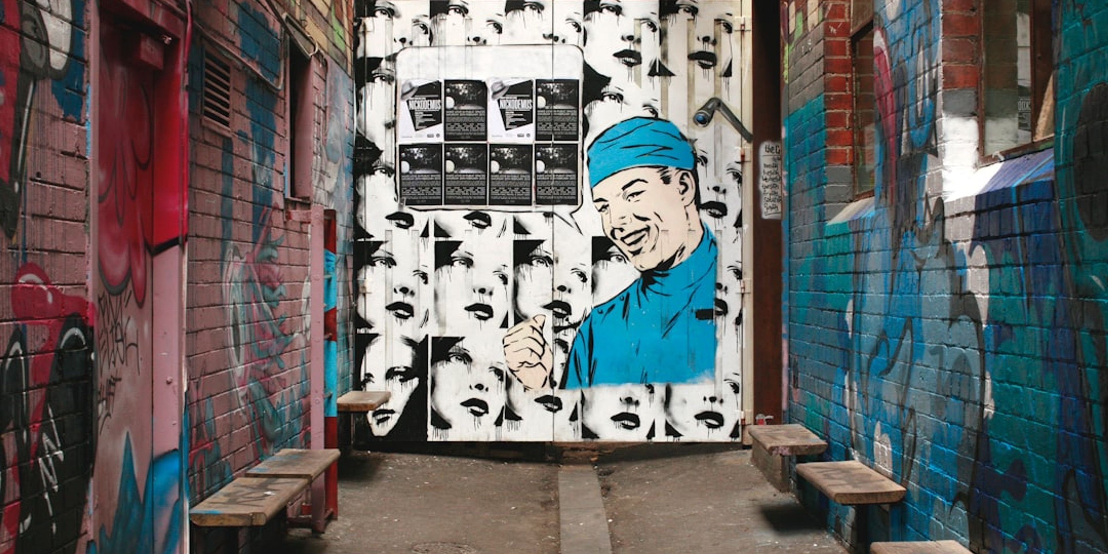 Hotels near Melbourne Laneways