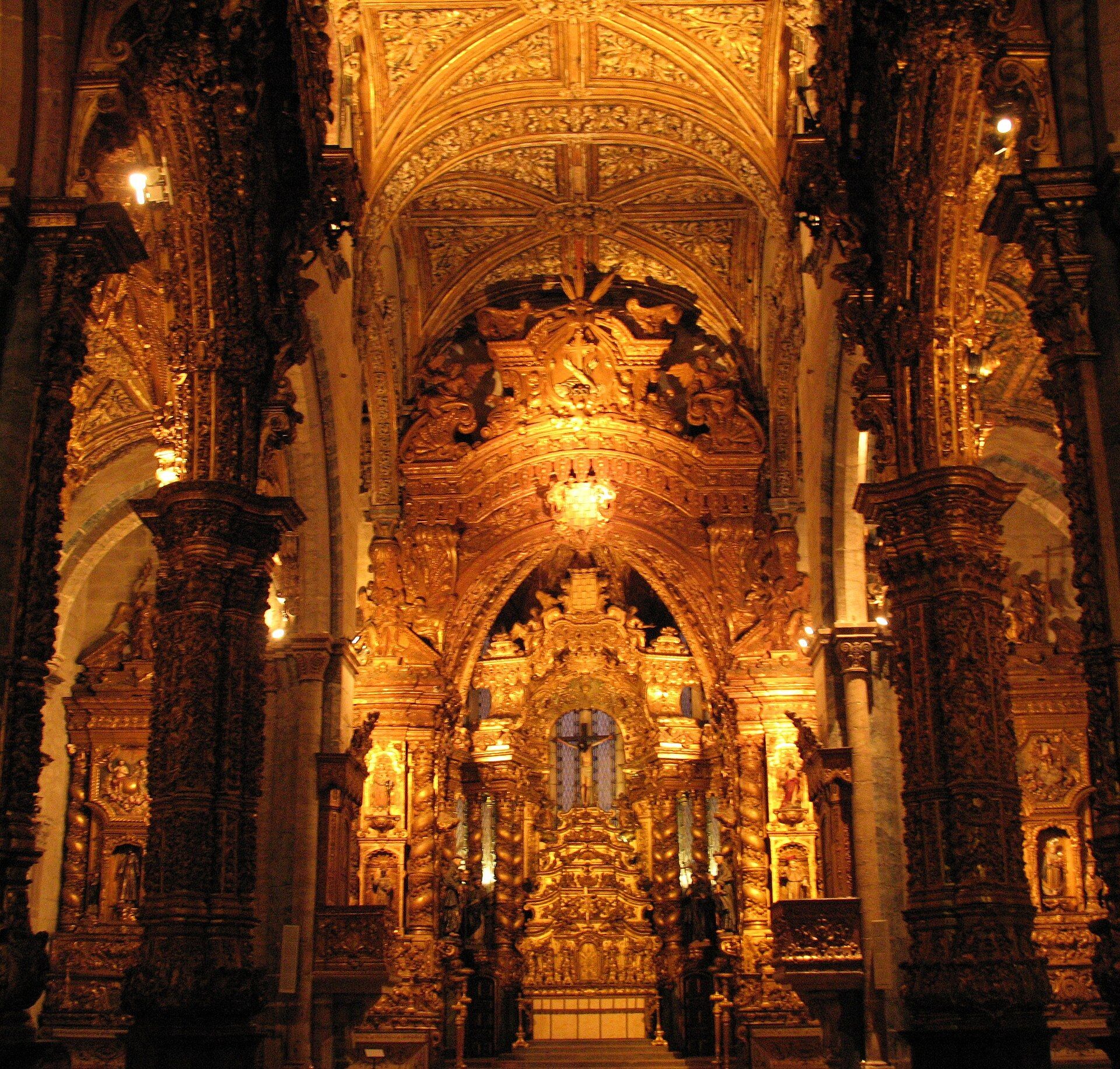 Church of São Francisco - The Gothic Shell with a Golden Soul
