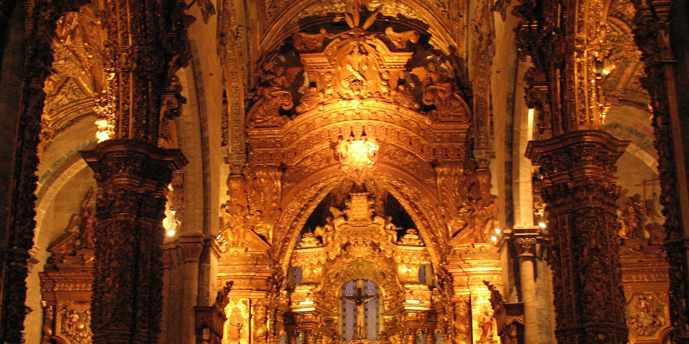 Hotels near Church of São Francisco