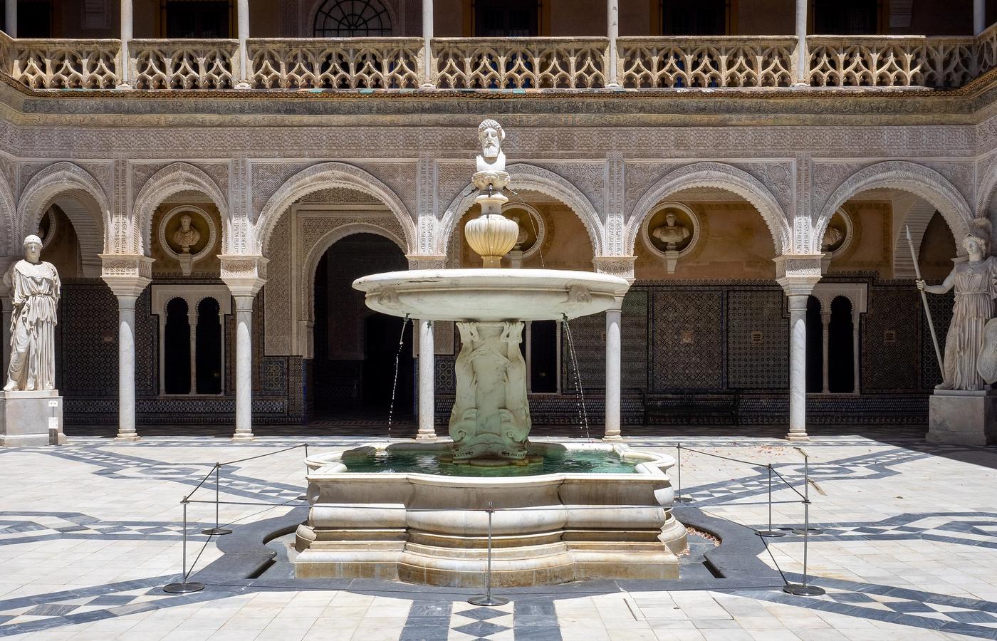 Casa de Pilatos - Tiles, Courtyards and Seville's Overlooked Palace