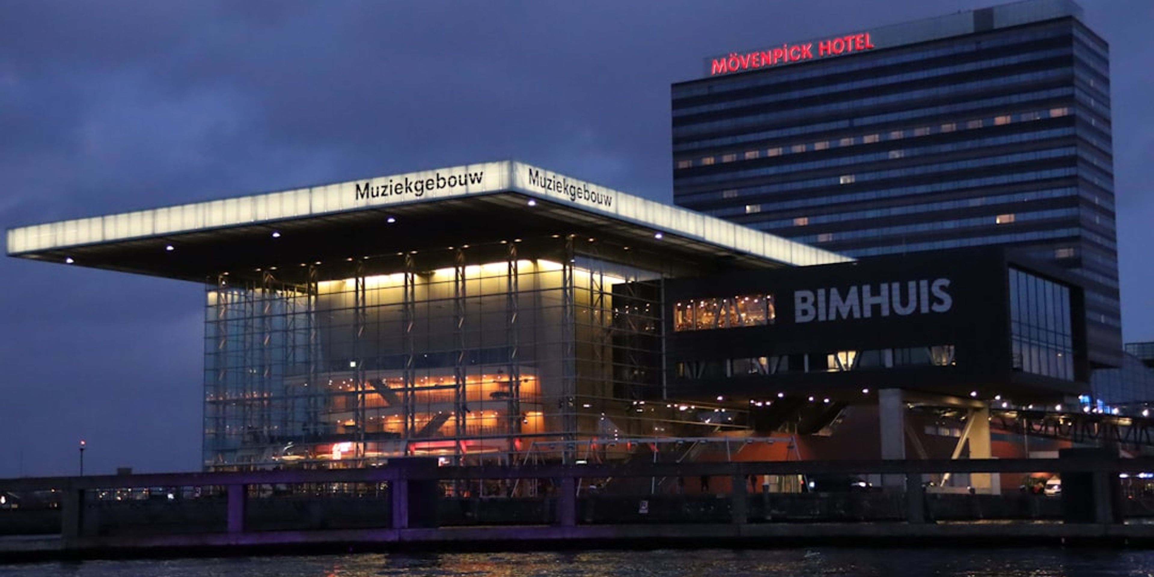 Hotels near Muziekgebouw aan 't IJ