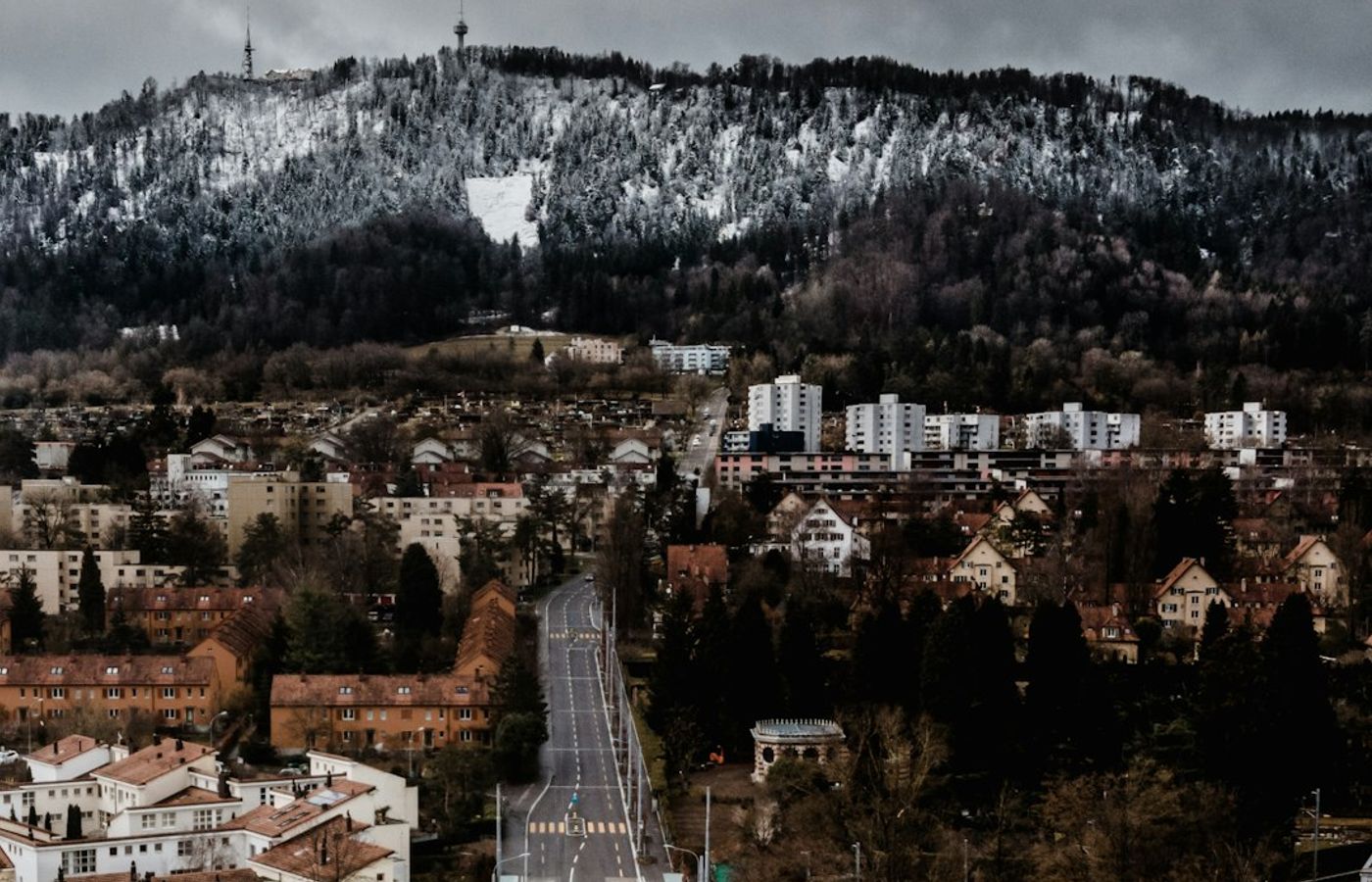 Uetliberg - The 869-Metre Summit With the Best View of Zurich