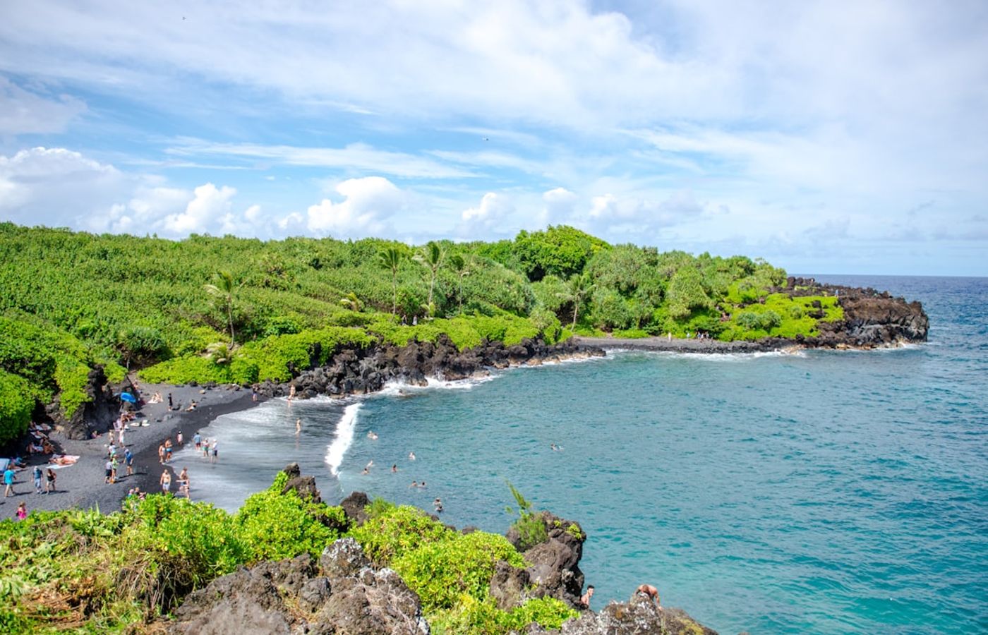 Wai'anapanapa State Park - Honokalani Black-Sand Beach