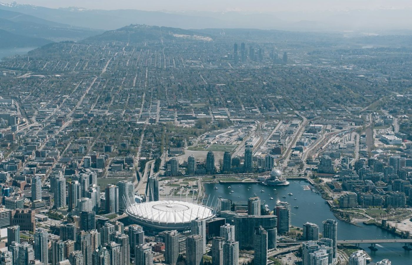 The Lookout at Vancouver Harbour Centre - 360-Degree City Views