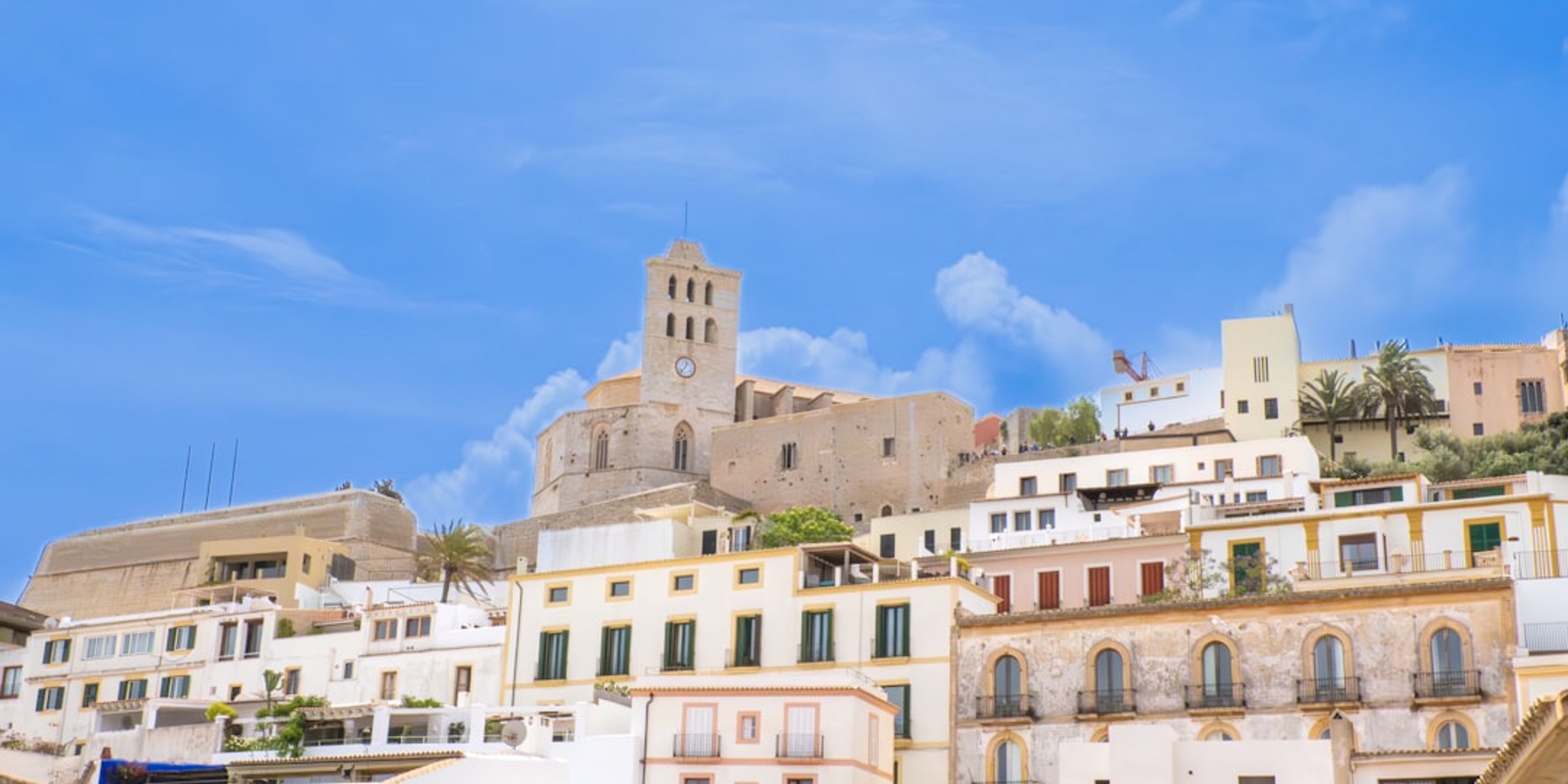 Hotels near Dalt Vila at Night
