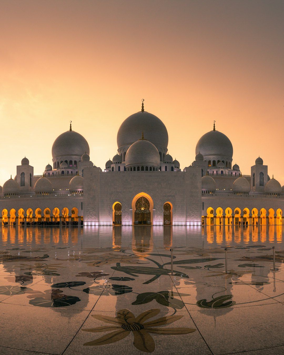 10 Top Places to Visit in Abu Dhabi