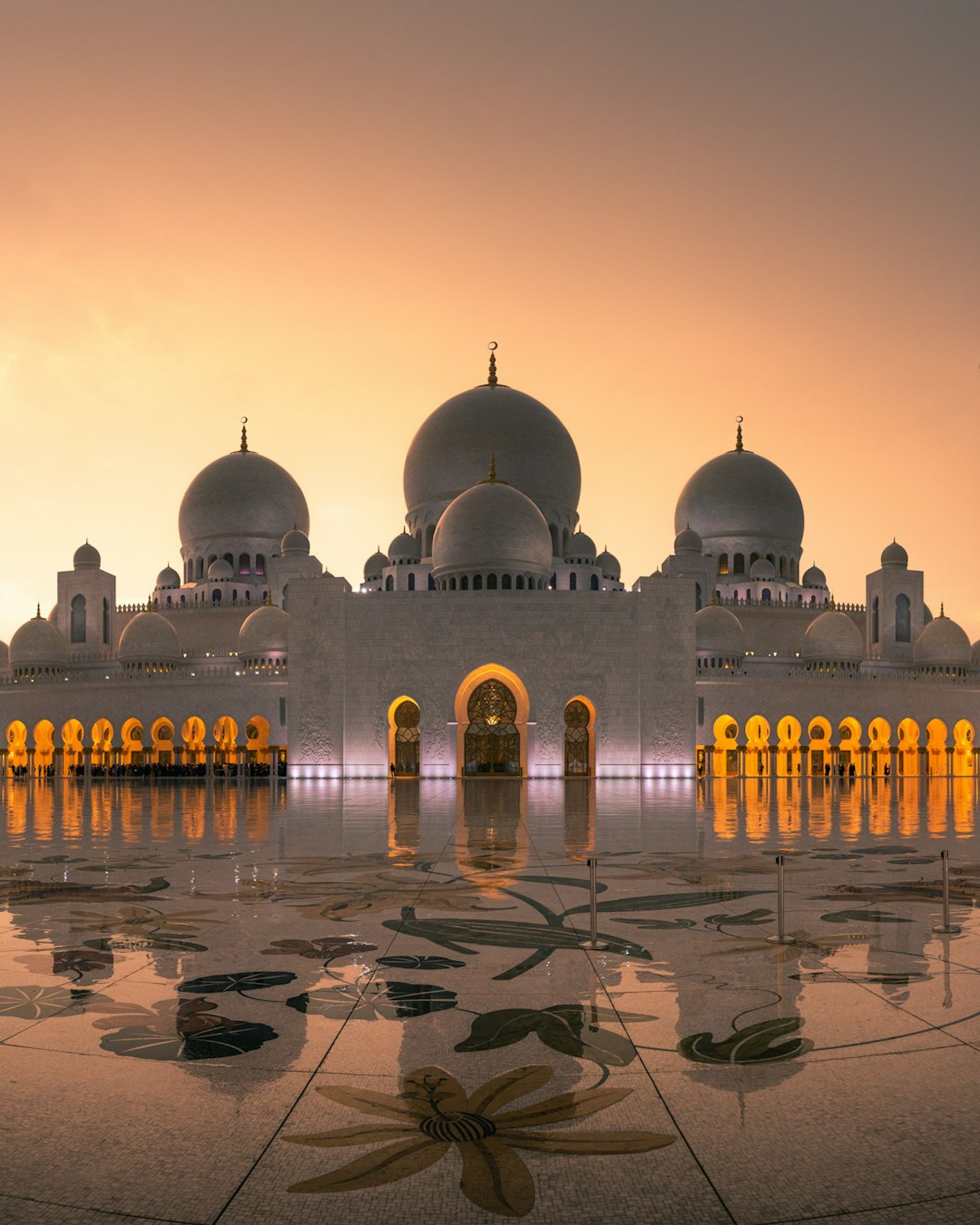 10 Top Places to Visit in Abu Dhabi