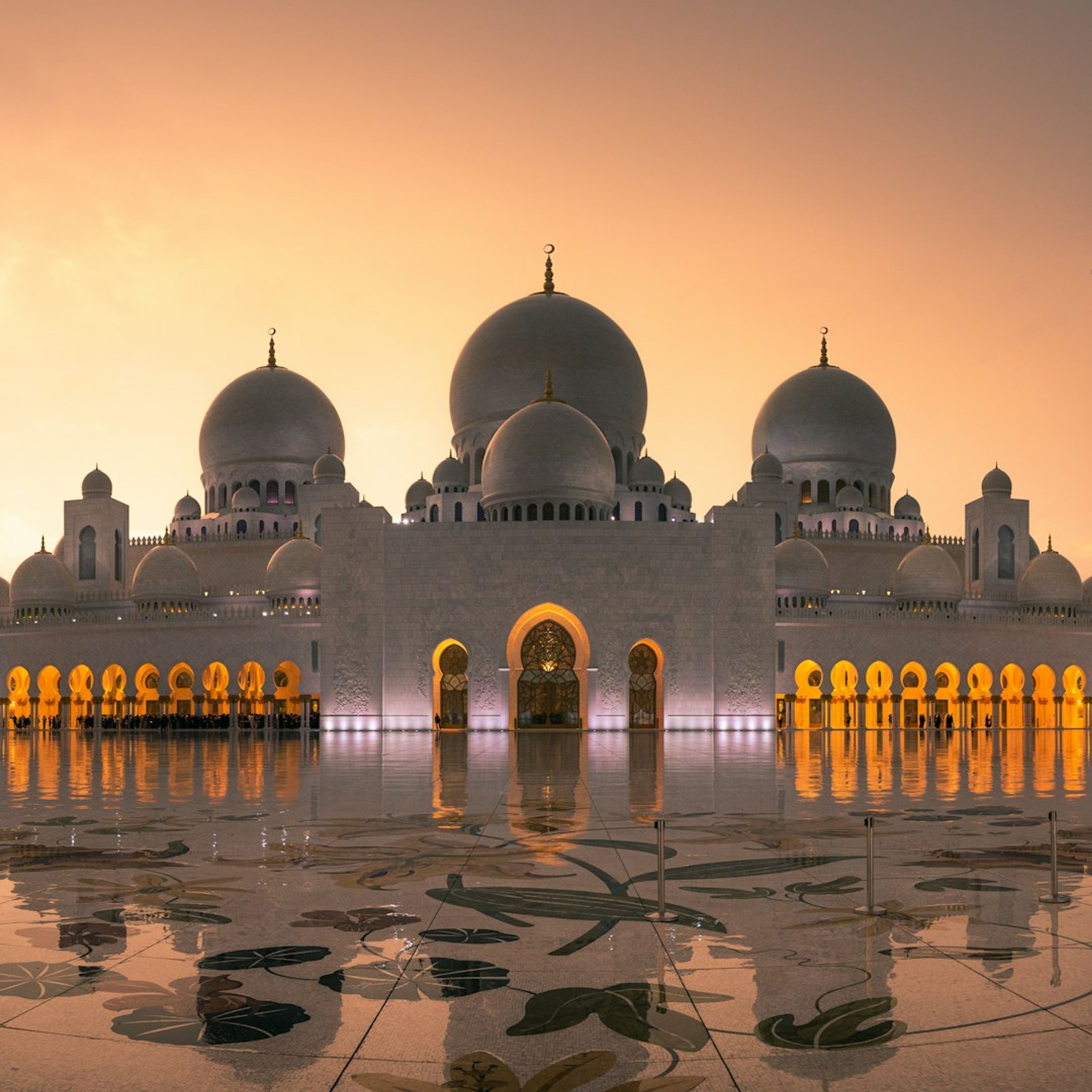 10 Top Places to Visit in Abu Dhabi