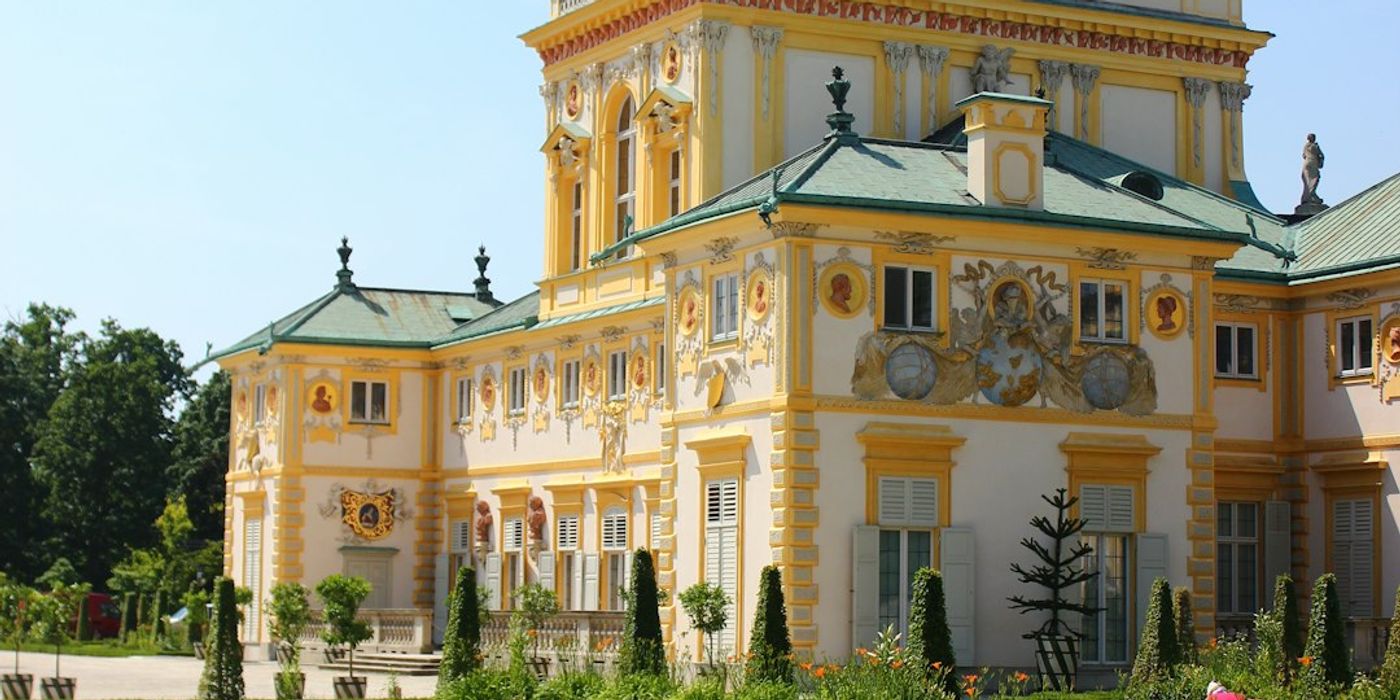 Hotels near Lazienki Park and Palace on the Isle