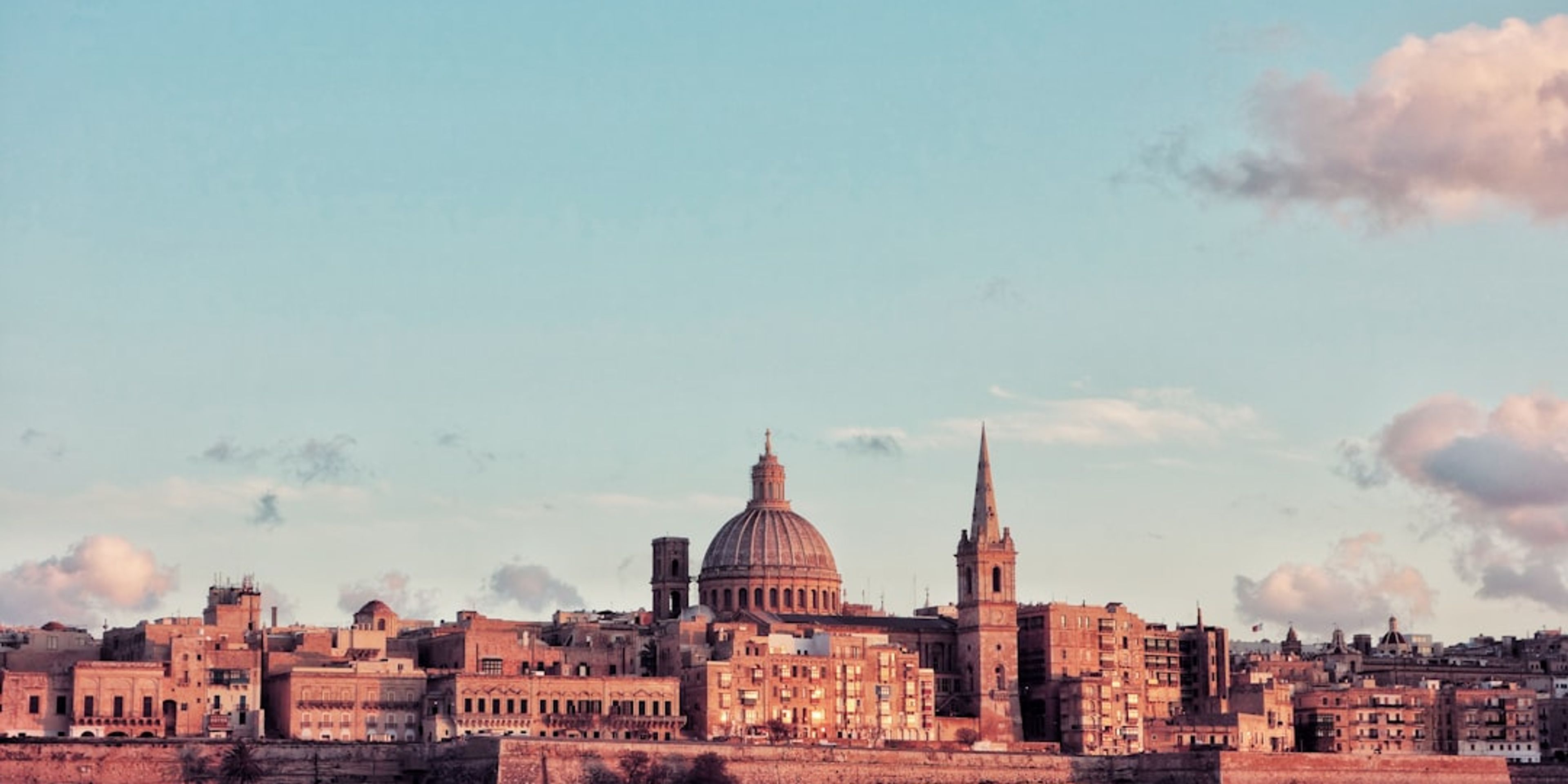 Valletta Travel Guides