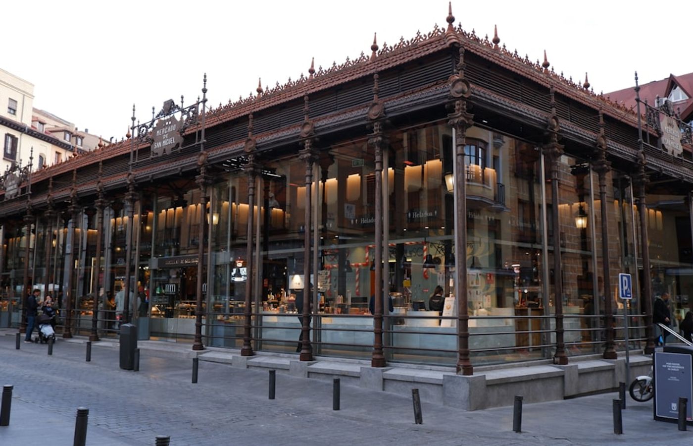 Mercado de San Miguel - Gourmet Tapas Market