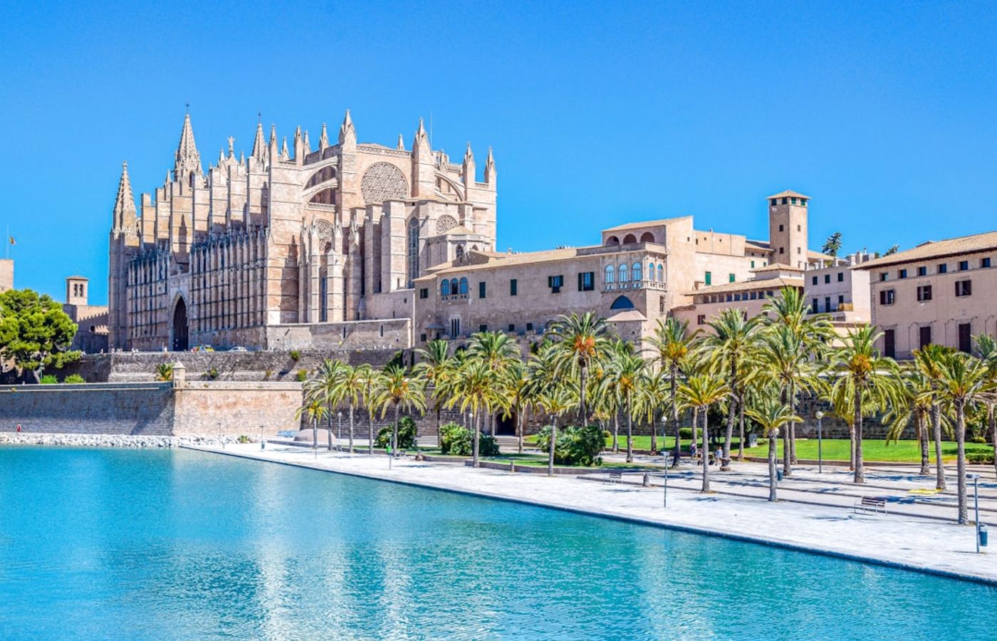 Cathedral of Palma (La Seu) - The Most Iconic Landmark in Mallorca
