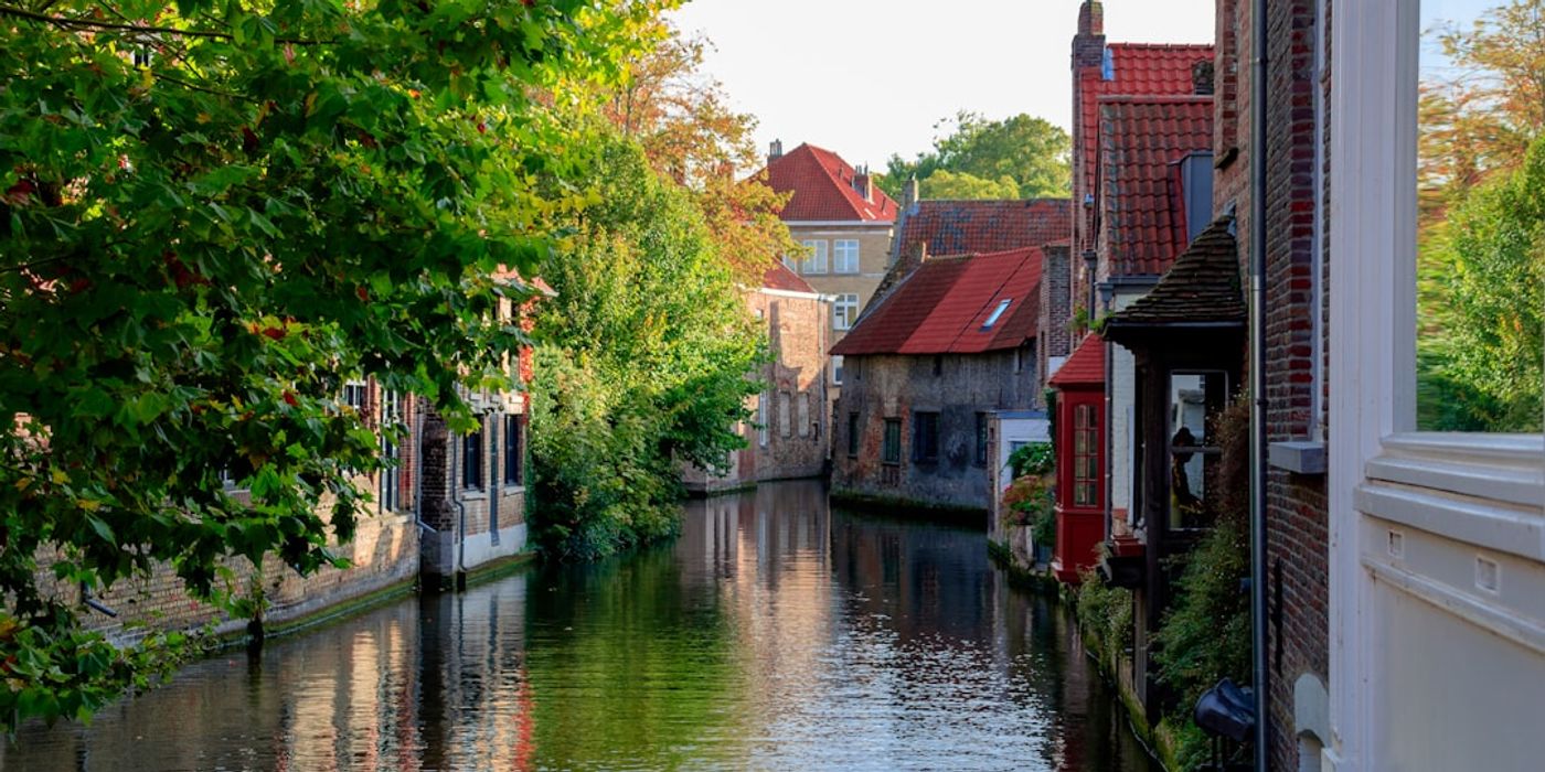 Hotels near Bonifacius Bridge