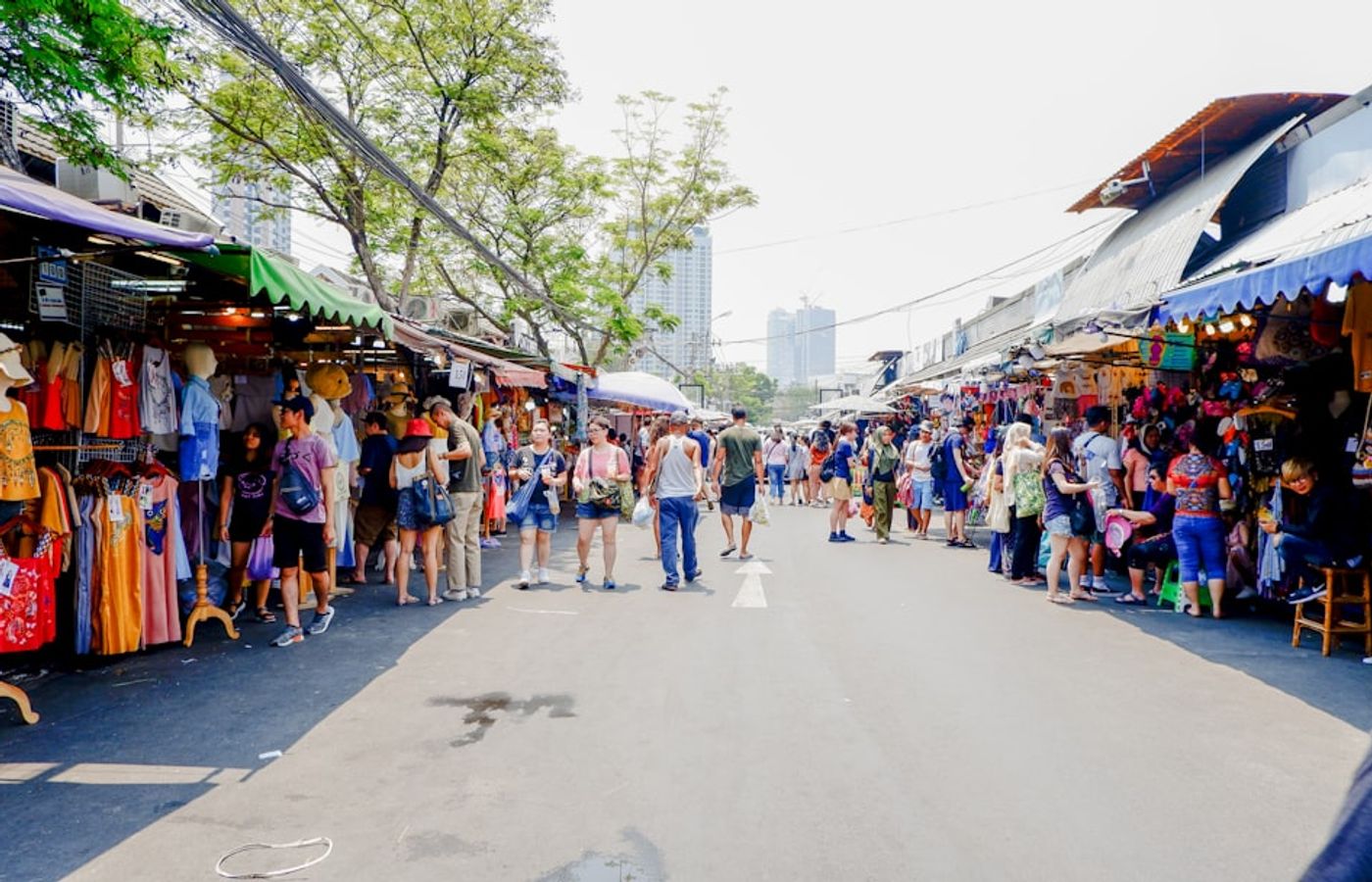 Rot Fai Market Ratchada - Bangkok's Coolest Night Market
