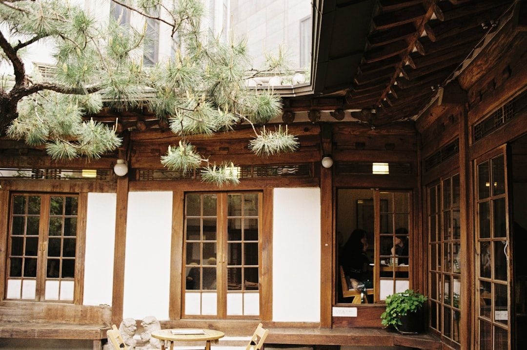 Insadong - Traditional Crafts and Tea Houses