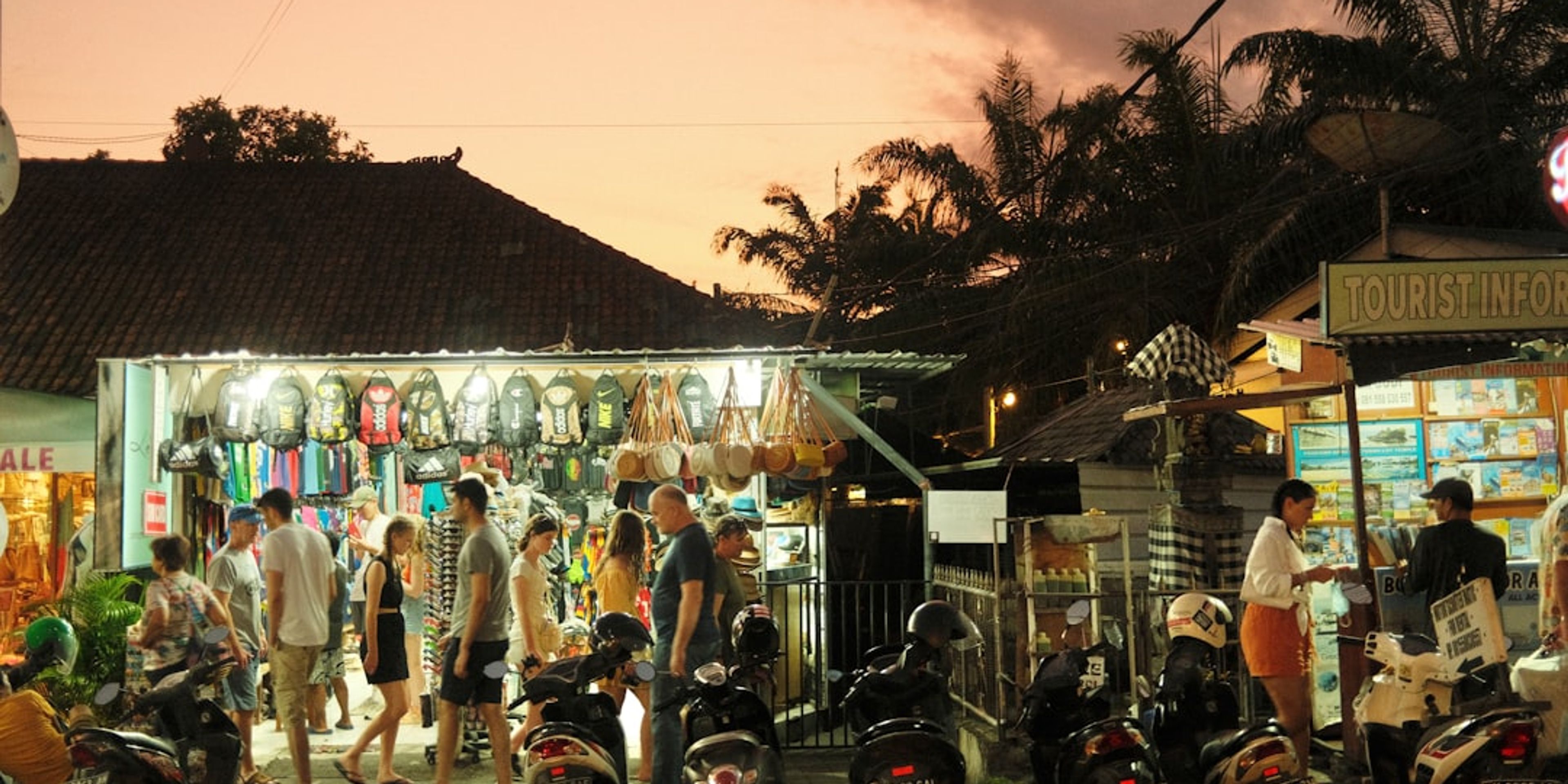 Hotels near Eat Street and Seminyak Shopping (Jalan Kayu Aya)