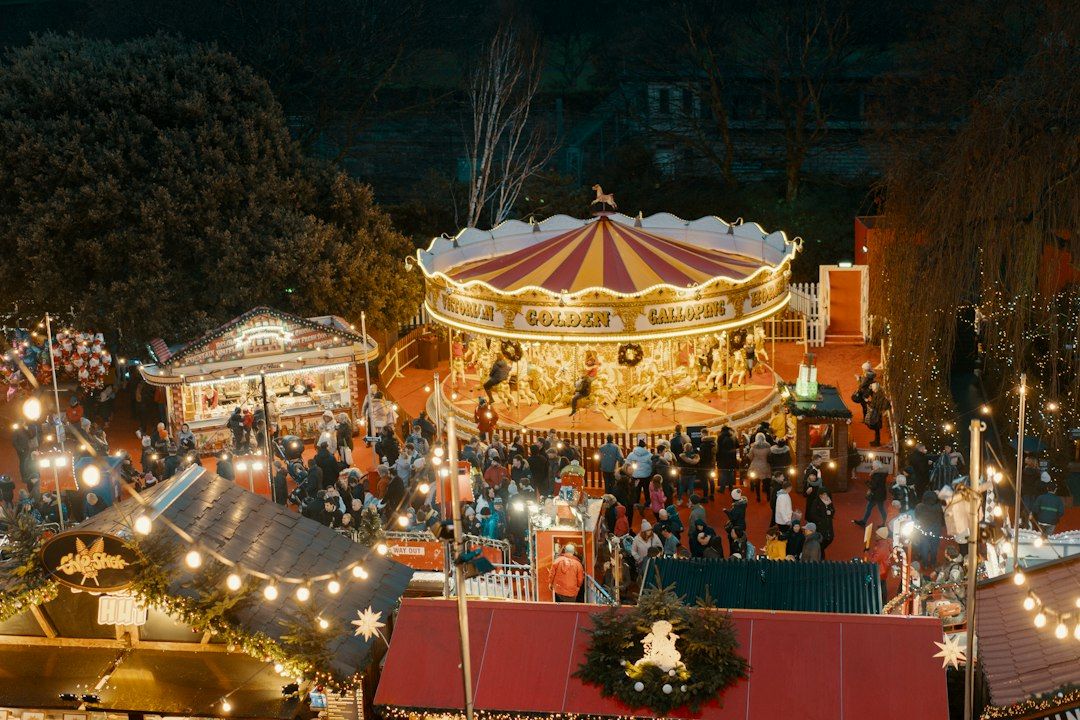 Edinburgh Christmas Market 2026: Dates, Attractions & Travel Tips