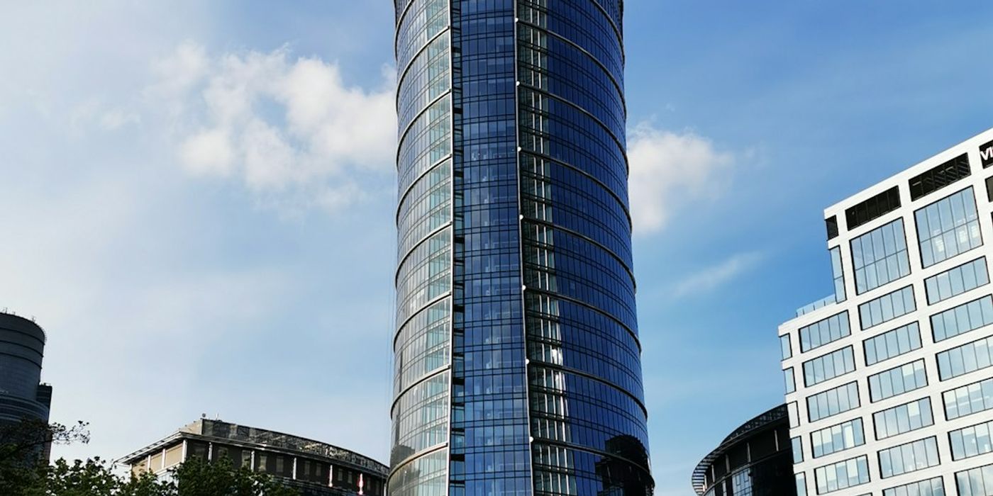 Hotels near Warsaw Uprising Museum