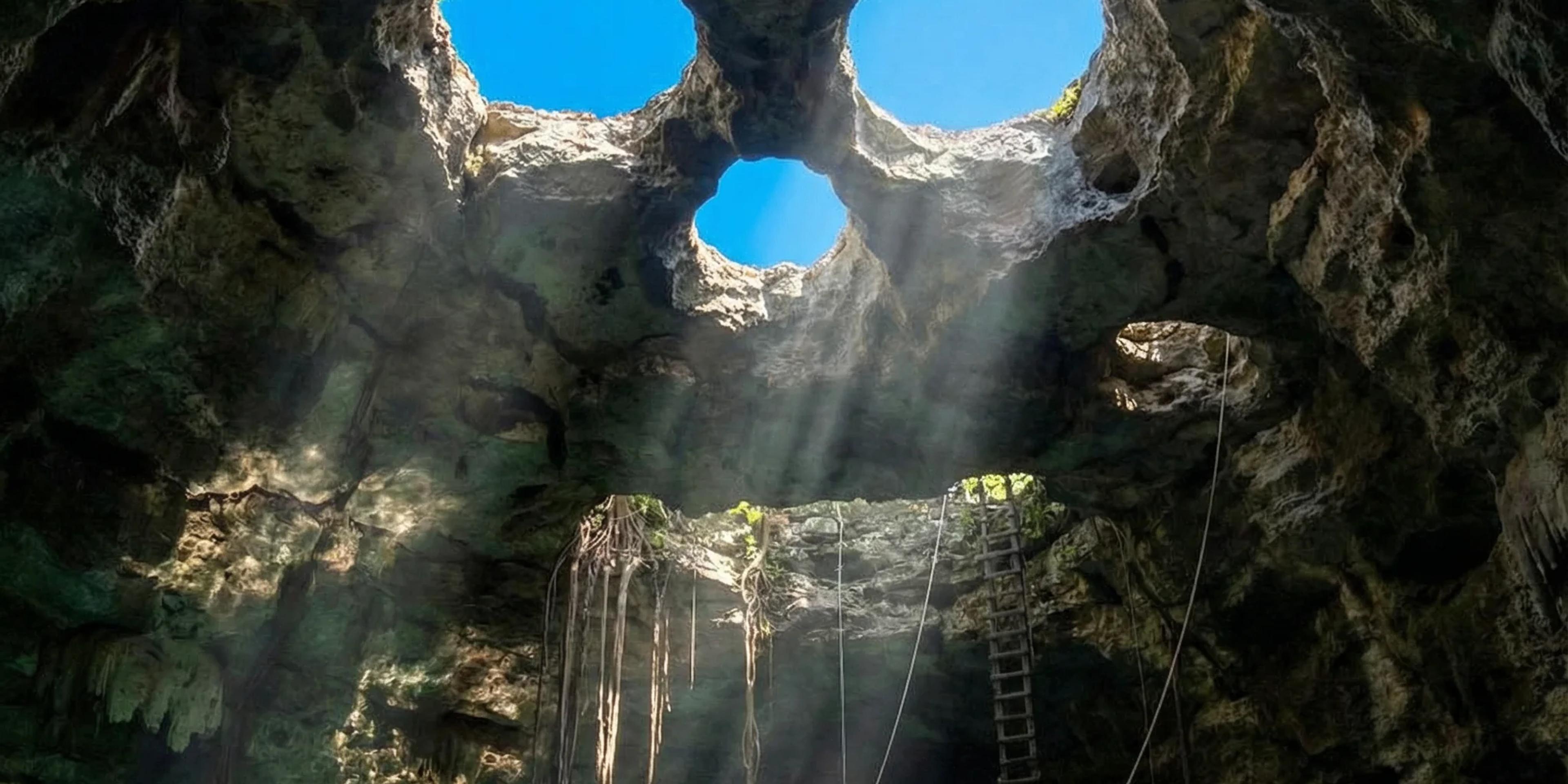 Hotels near Cenote Calavera