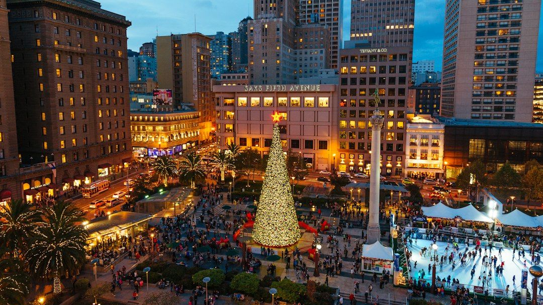 Union Square Holiday Market - Artisan Stalls Downtown