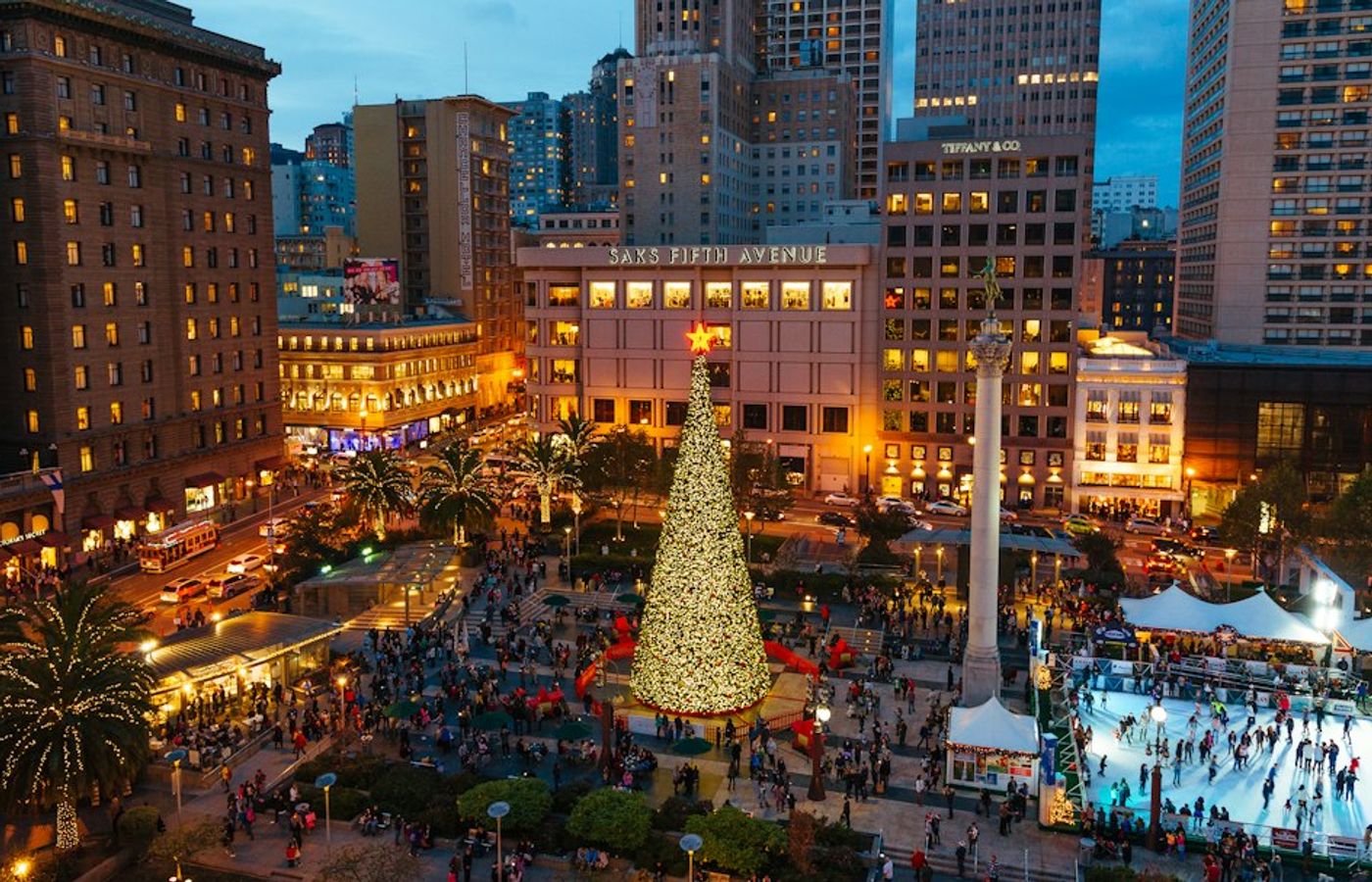 Union Square Holiday Market - Artisan Stalls Downtown