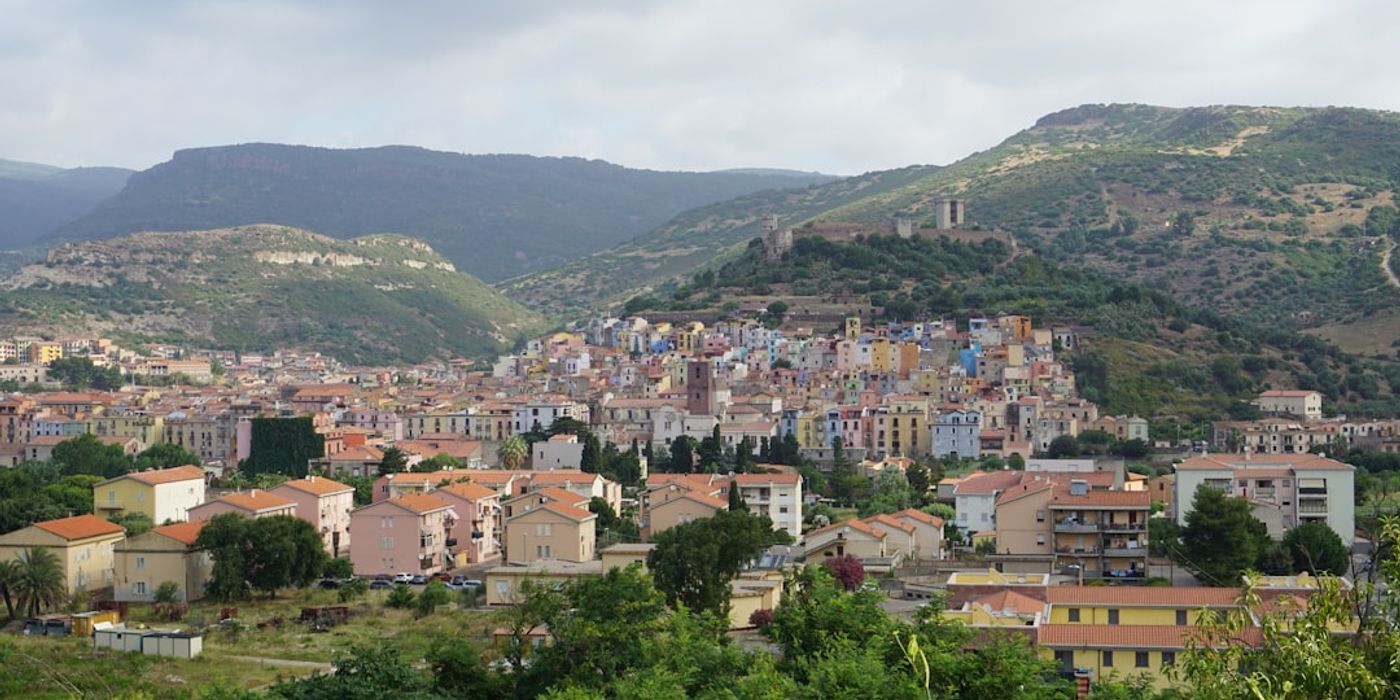 Hotels near Bosa